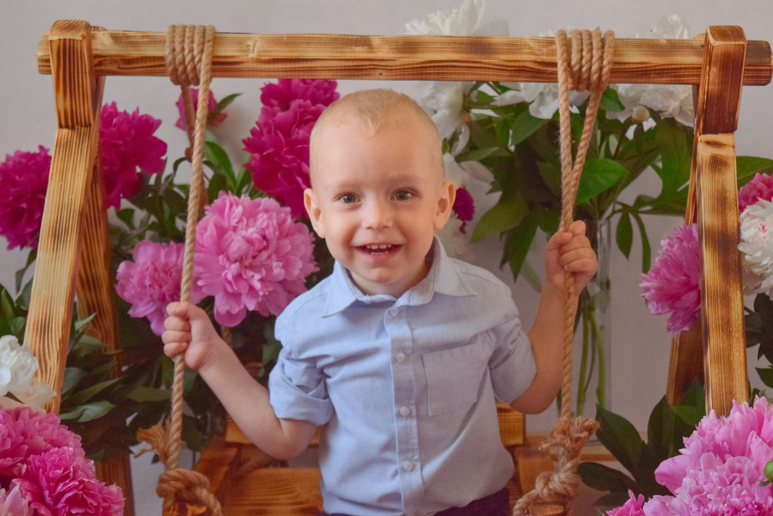 Полина и Даня пионы. Семейный и детский фотограф в Михайловке Татьяна Лестьева