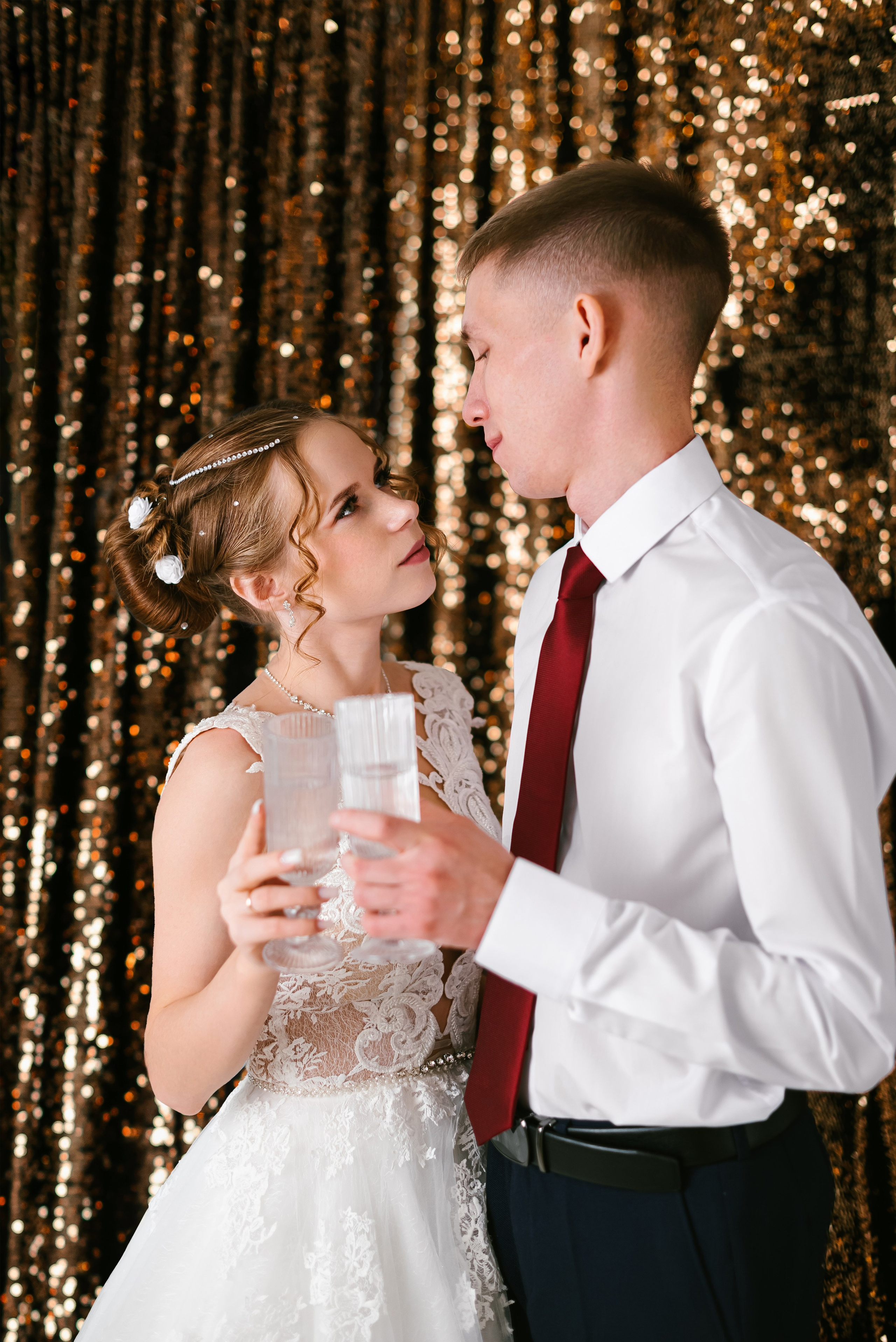 Свадебная фотосессия в фотостудии WOODг. Кемерово