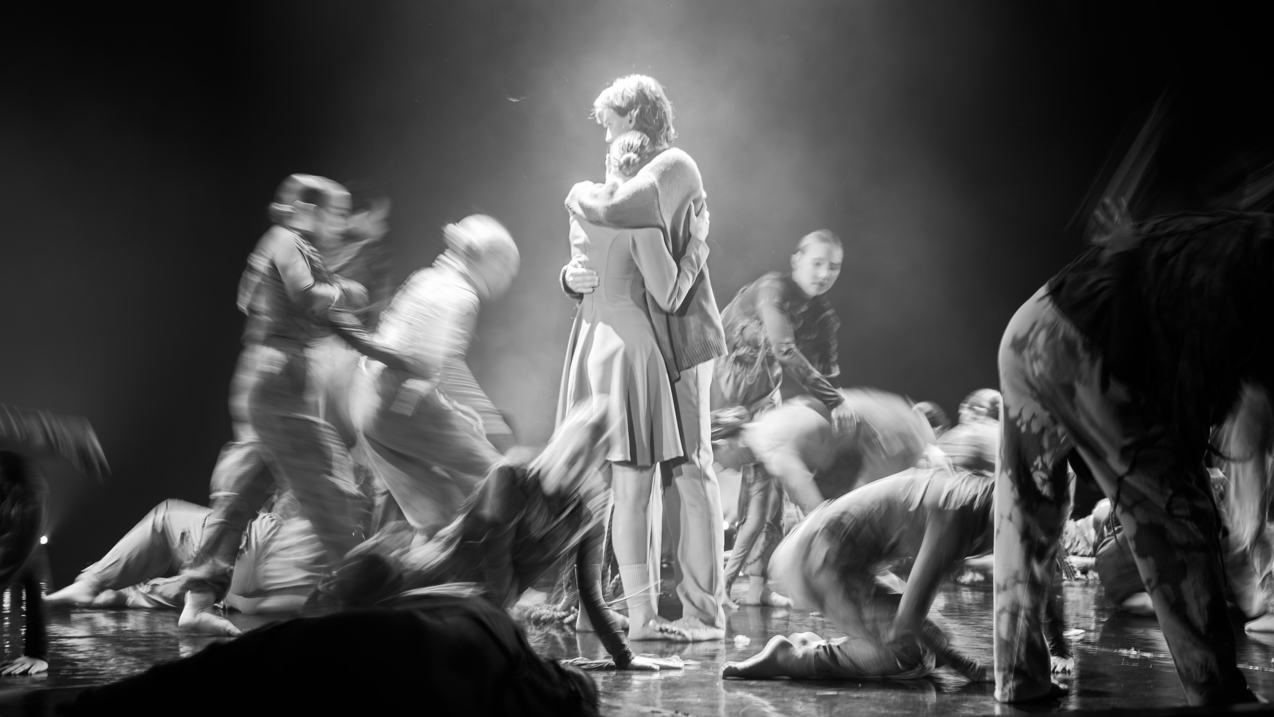 Человек, рождённый танцевать. Репортажный фотограф в Перми Денис Голдобин