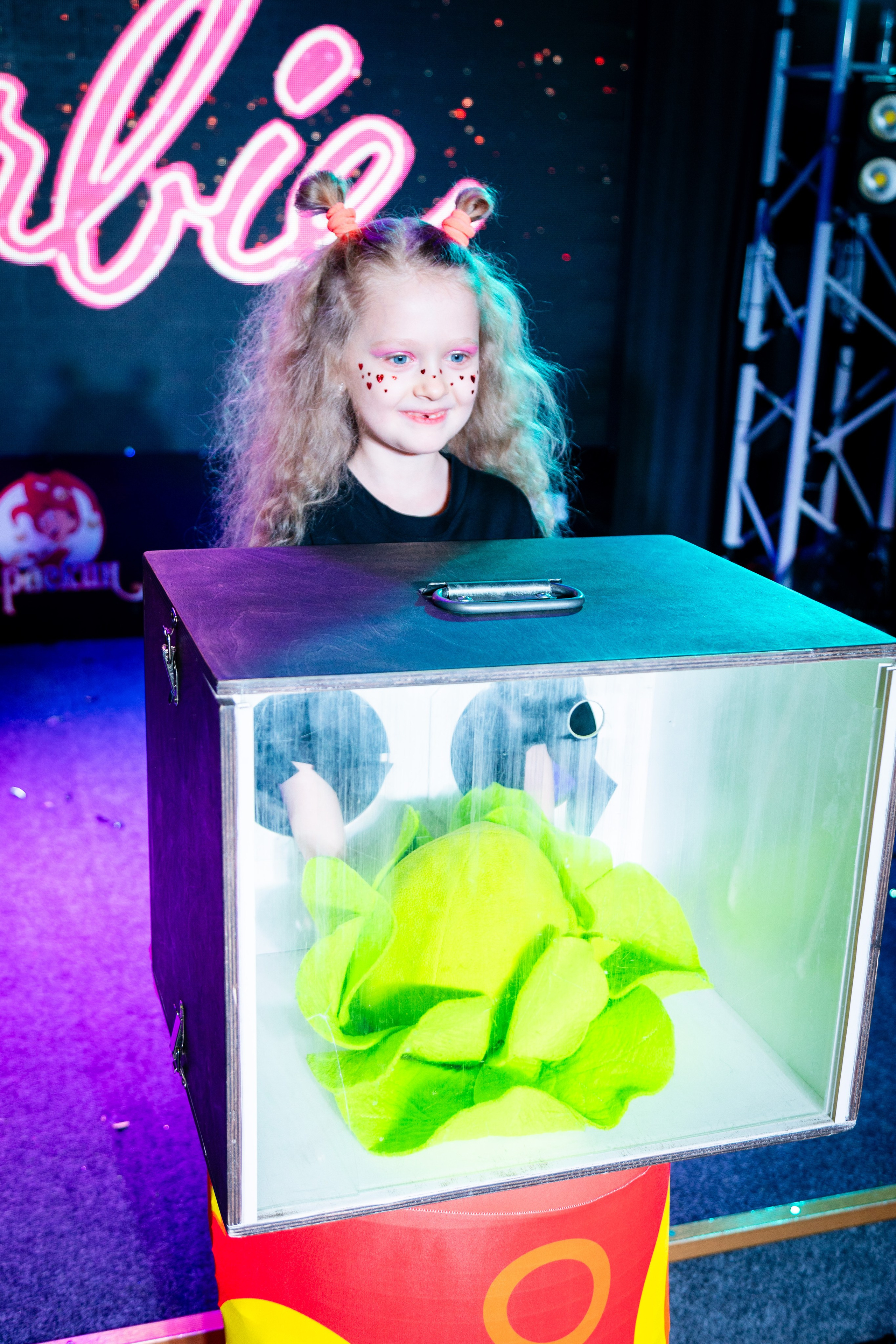 Алисе 7 лет. Детский фотограф видеограф в Хабаровске Михаил Орлов