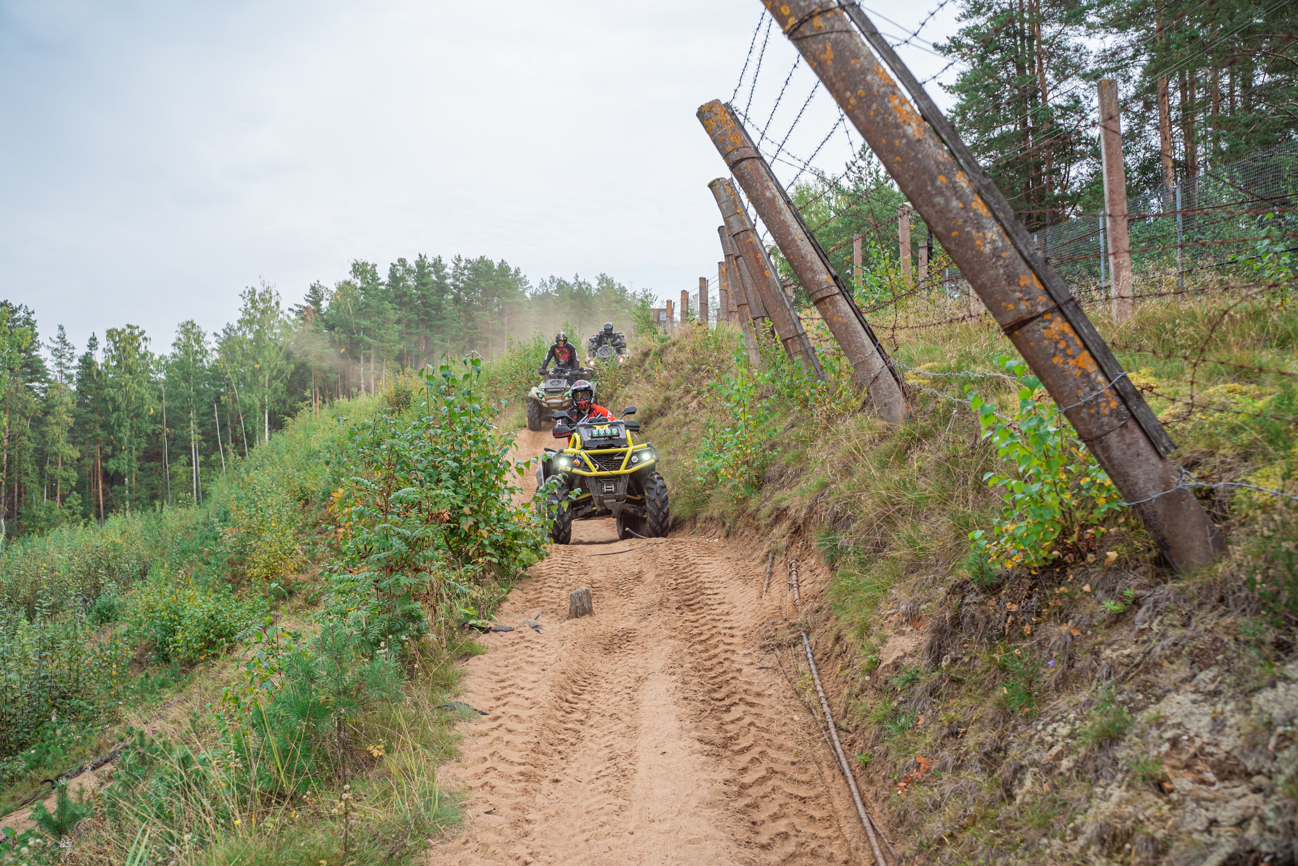 Квадровыезд —спортивный репортаж в Ленинградской области. Свадебный, семейный, портретный, репортажный фотограф в Санкт-Петербурге