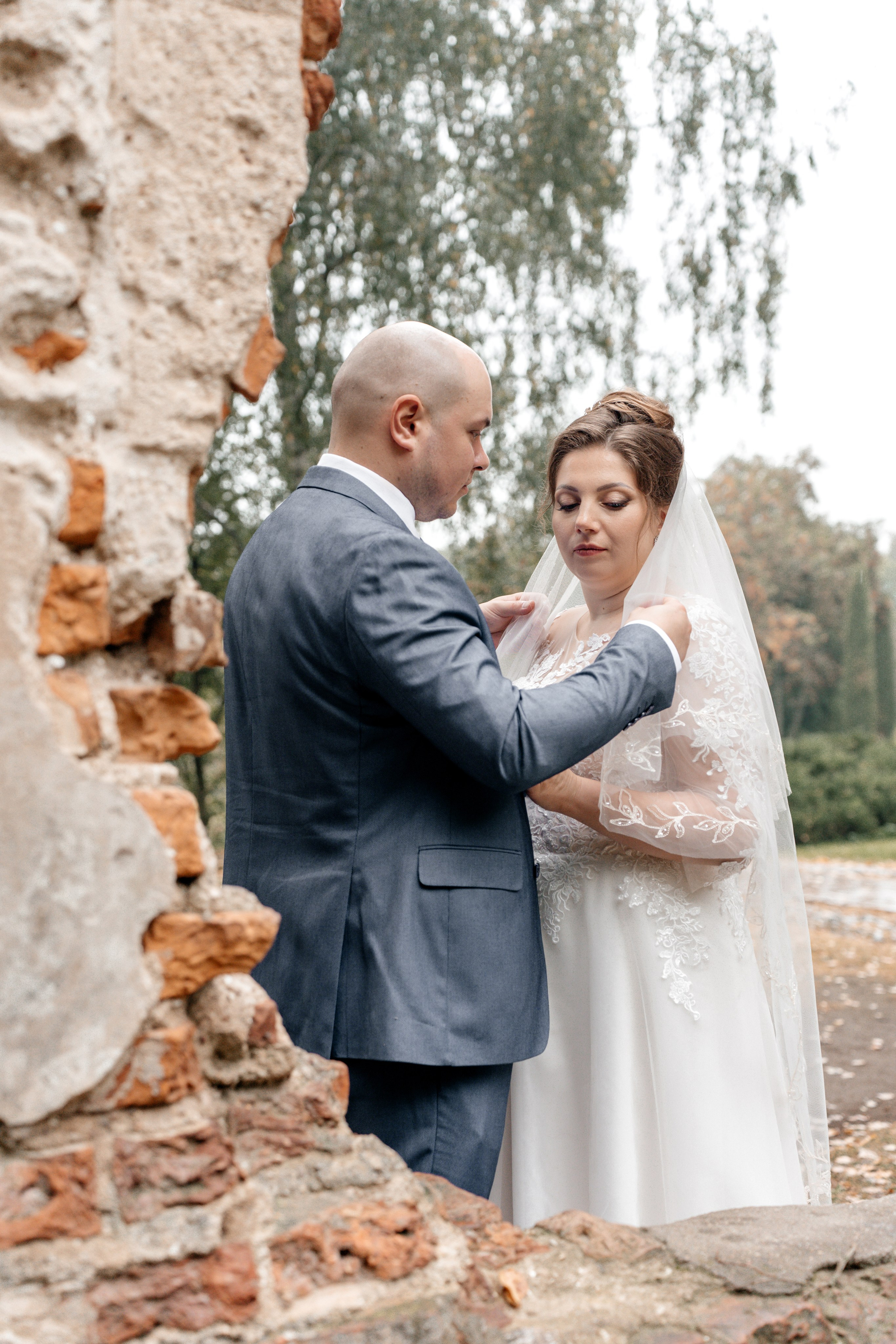 Дождливый день создания семьи. Ваш семейный фотограф в Минске — Вика Трегубова