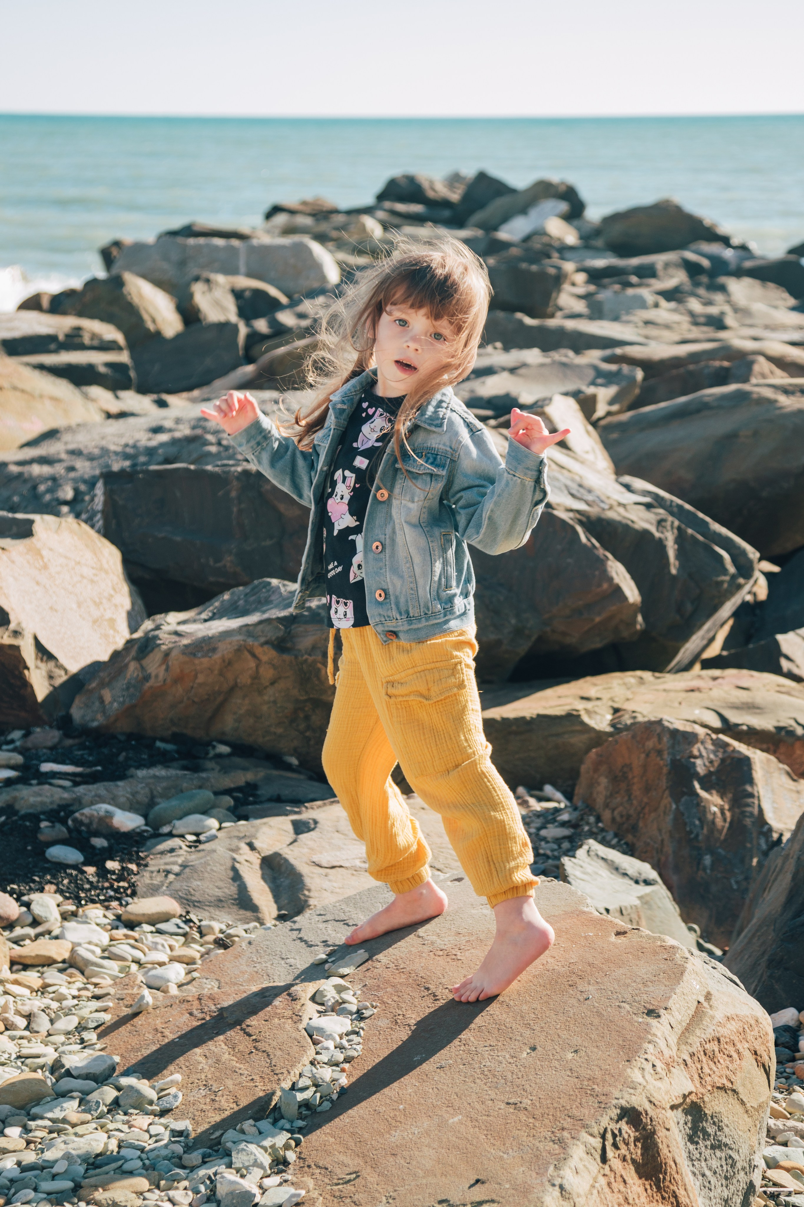 Наташа с детками на Красном Штурме (Сочи. Май 2025 г.). Фотограф Сочи, Адлер, Красная Поляна — Вероника Радченко