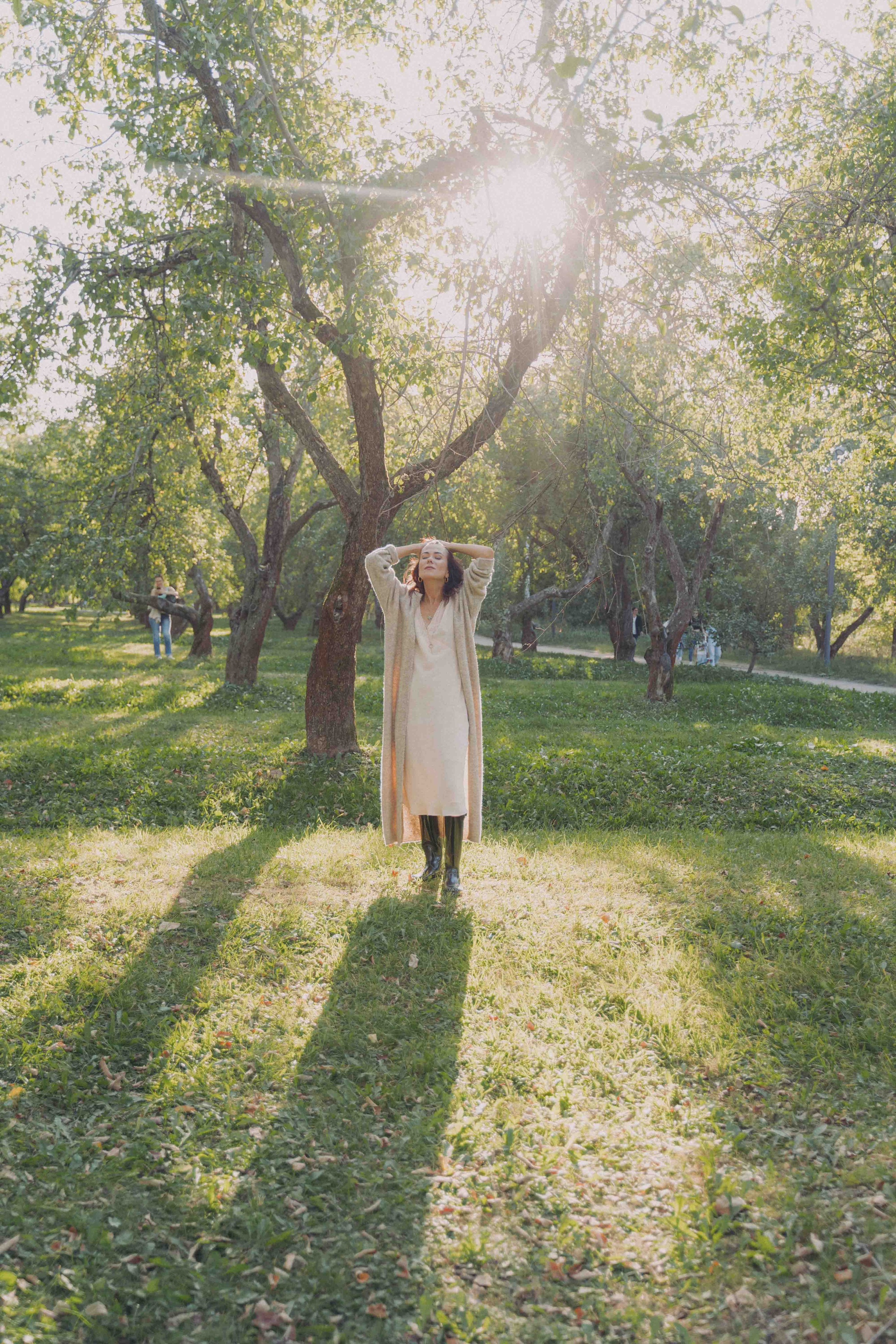 Яблоневый сад и гамак. Фотограф и видеограф в Москве и Абу Даби Мария Кулагина