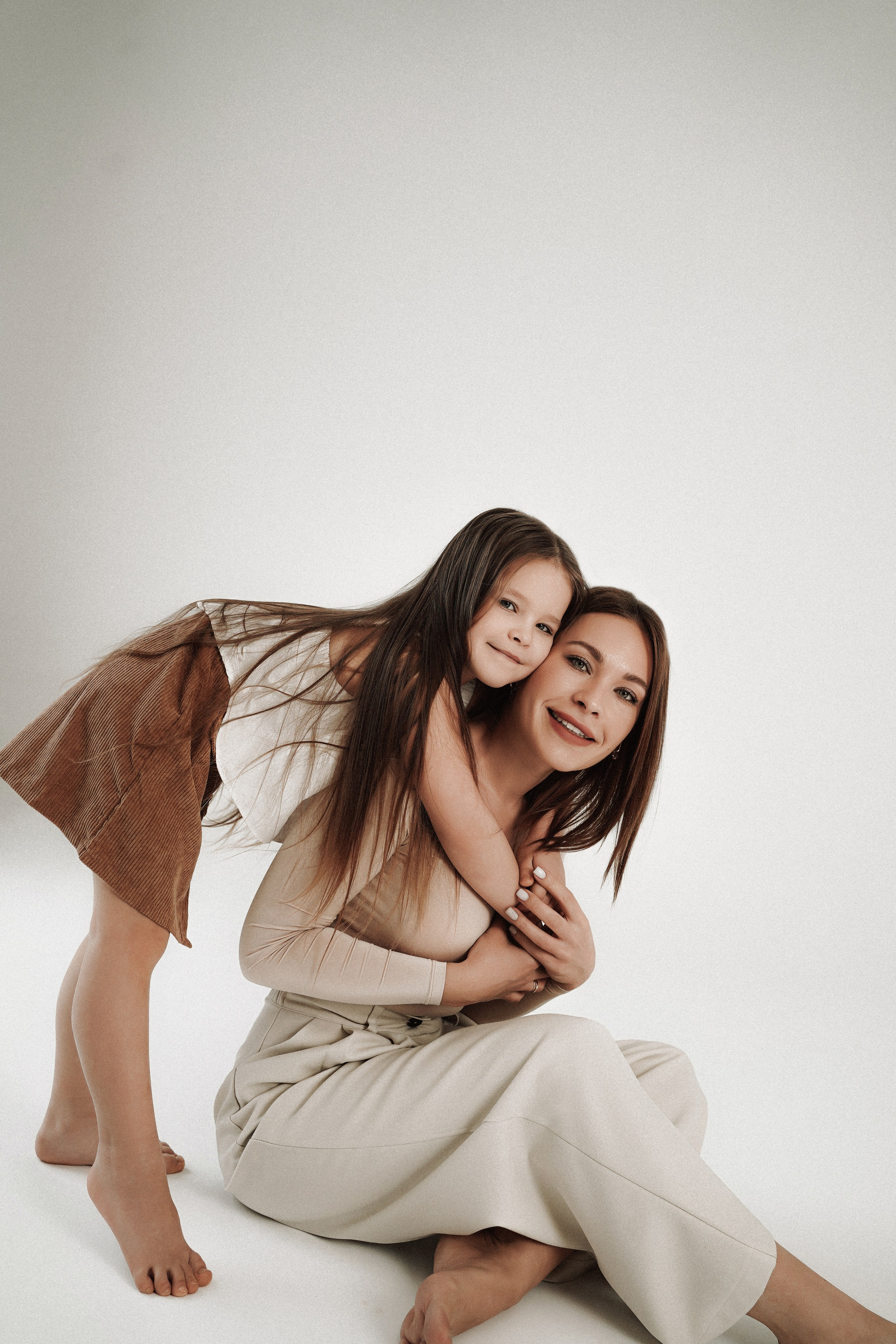 Семейная фотосессия в фотостудии. Фотограф Ростов-на-Дону. Свадебный фотограф в Ростове-на-Дону. Таинство Крещения и Венчания, семейные фотосессии. Алёна Чёботова