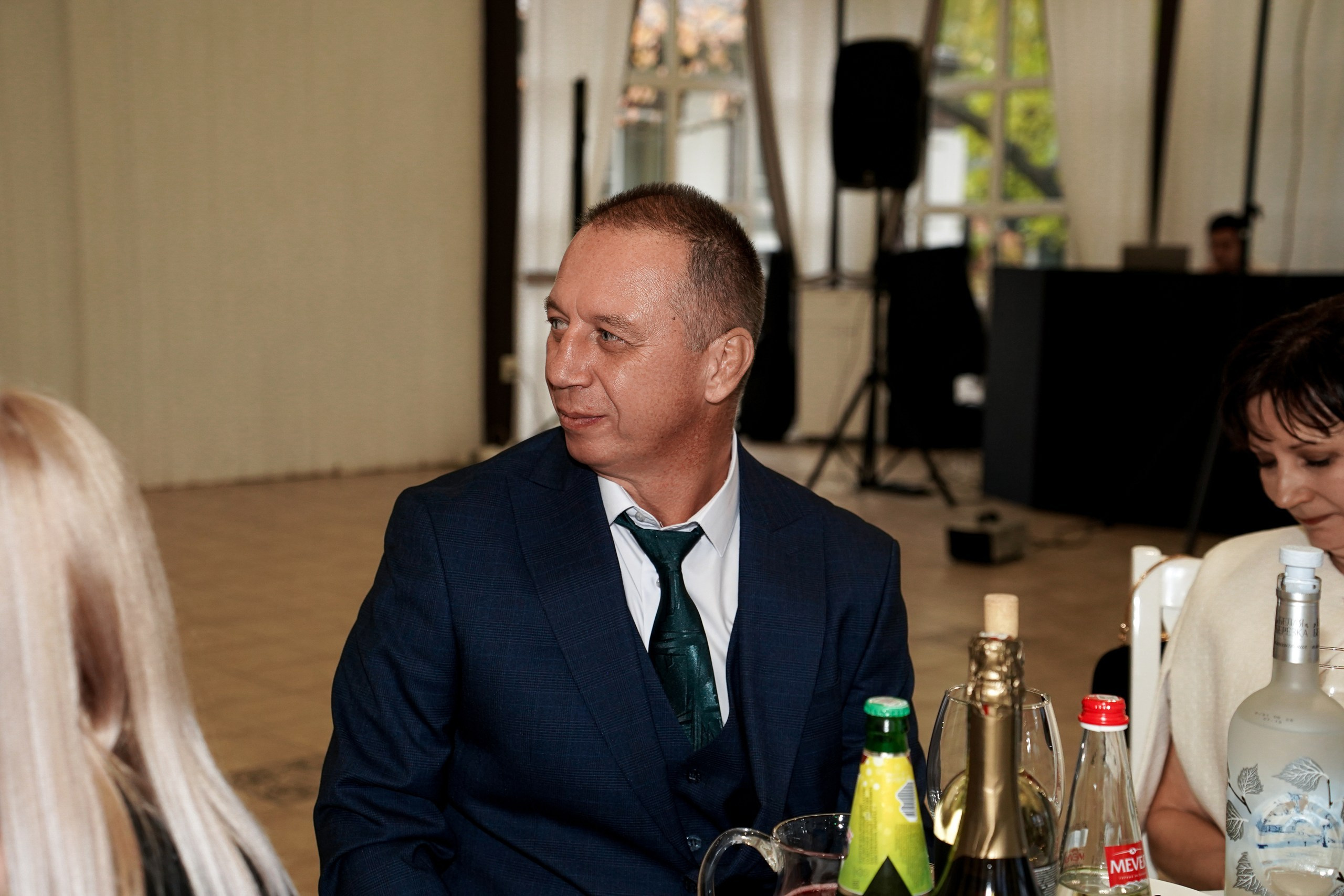 Свадебная фотосессия «4 часа». Отель Резиденция в Ростове-на-Дону. Кадры молодоженов на природе. Фотосессия банкета 1 час. Свадебный фотограф в Ростове-на-Дону. Таинство Крещения и Венчания, семейные фотосессии. Алёна Чёботова