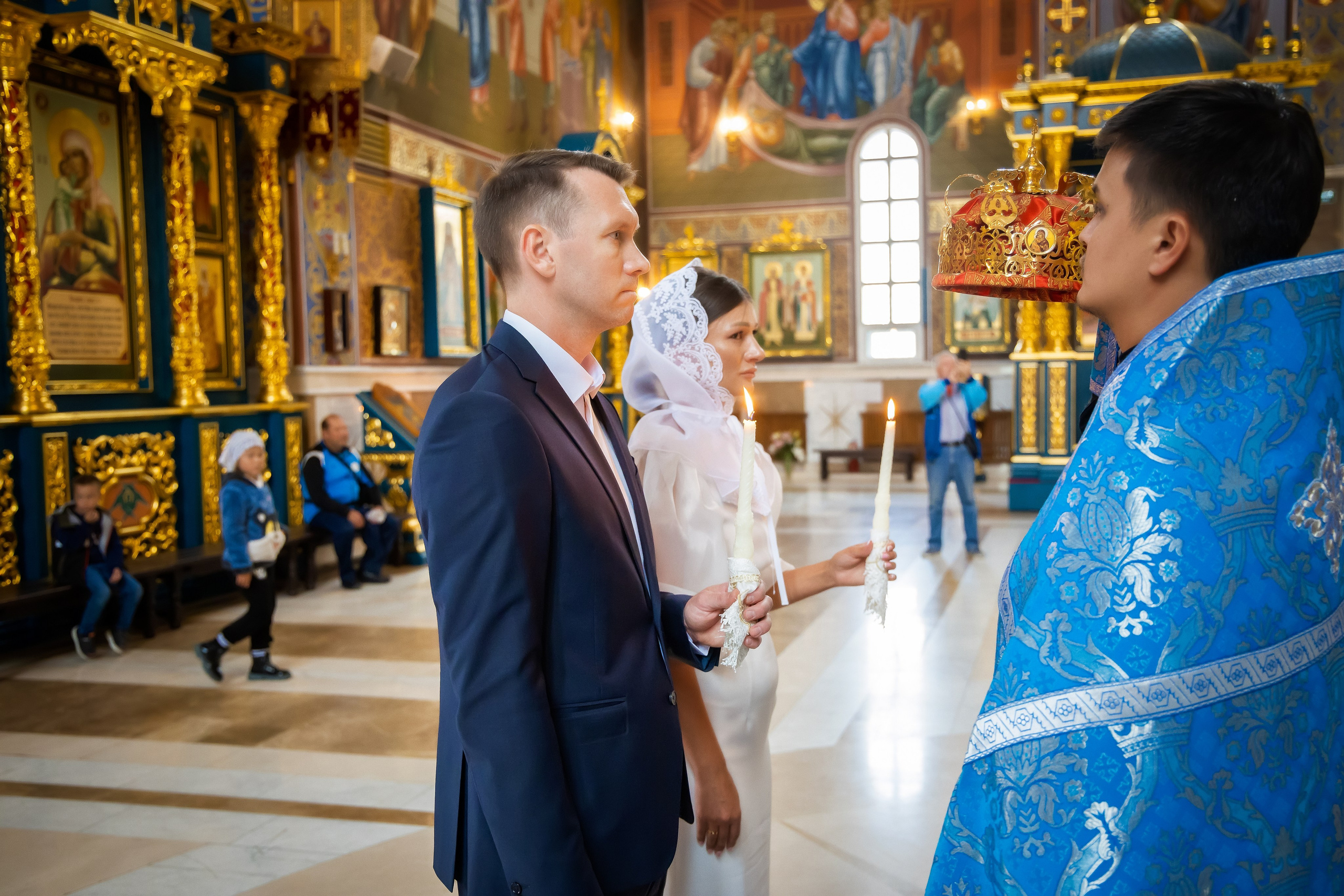 В Храме. Семейный и Свадебный фотограф в Астане Александр Астапов