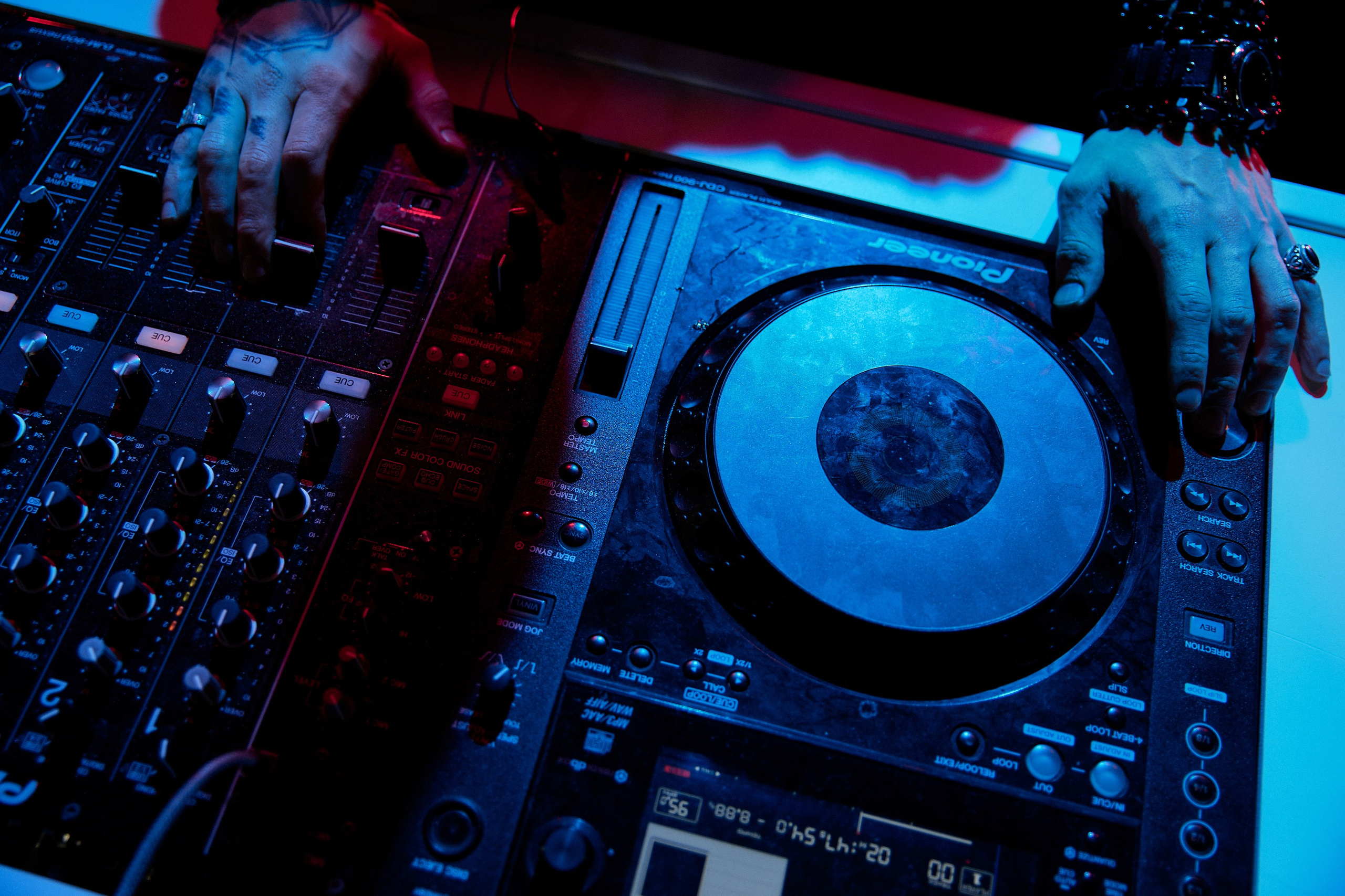 BUNTER GROUP. Happy New Year. Дмитрий Мазуркевич: Профессиональный Репортажный Фотограф