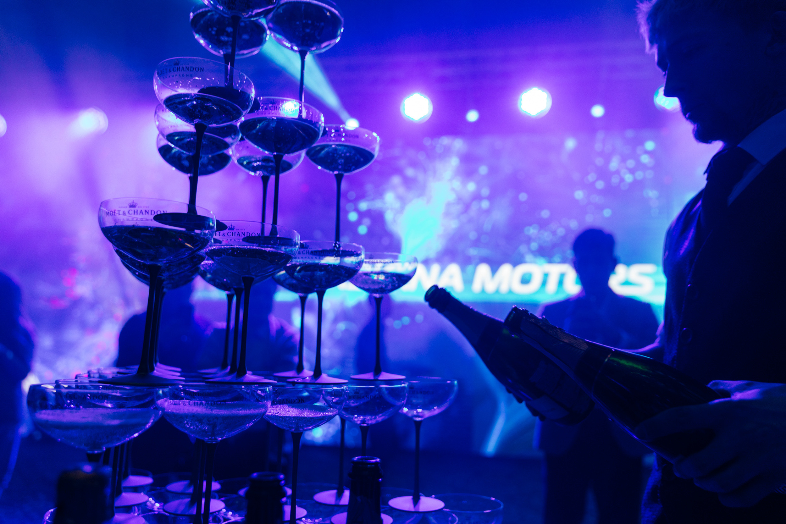 Презентация нового LEXUS 500h. Свадебный фотограф в Астане