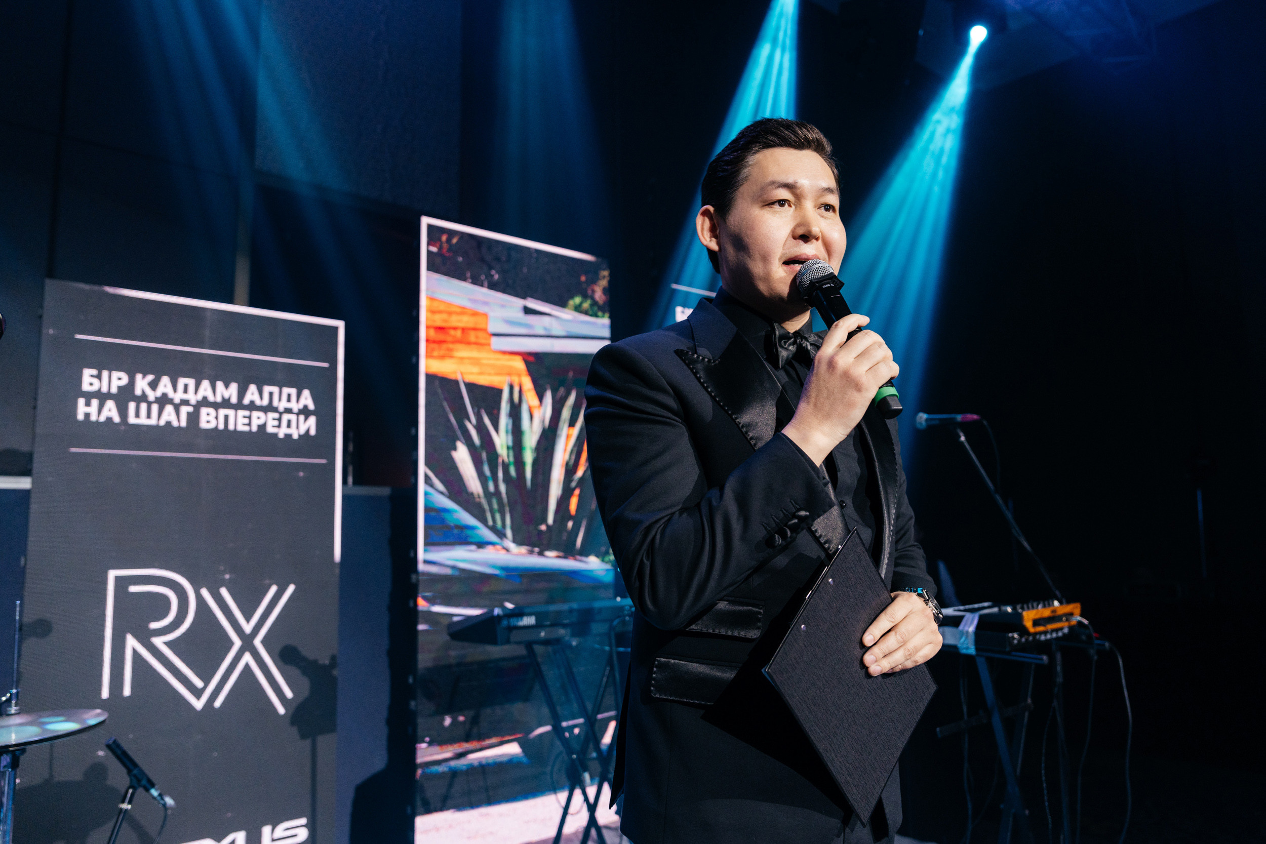 Презентация нового LEXUS 500h. Свадебный фотограф в Астане