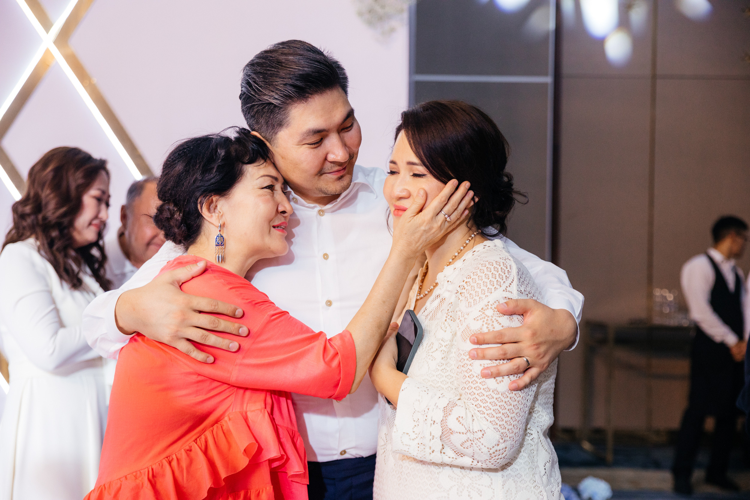 AIMAN QUZ UZATU. Свадебный фотограф в Астане