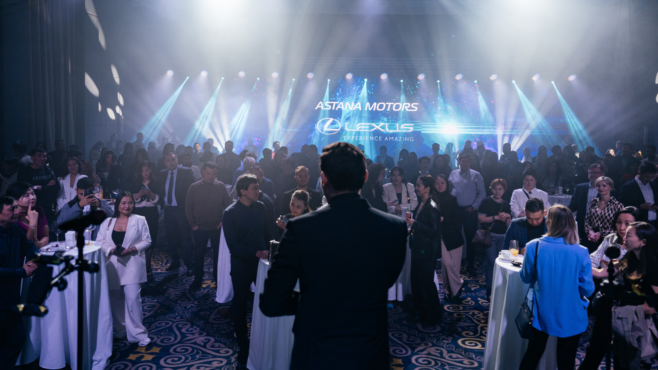 Презентация нового LEXUS 500h. Свадебный фотограф в Астане