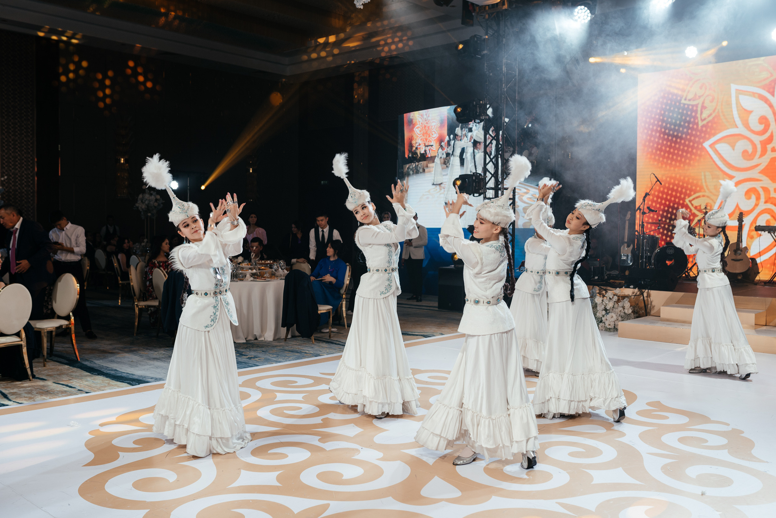 AIMAN QUZ UZATU. Свадебный фотограф в Астане