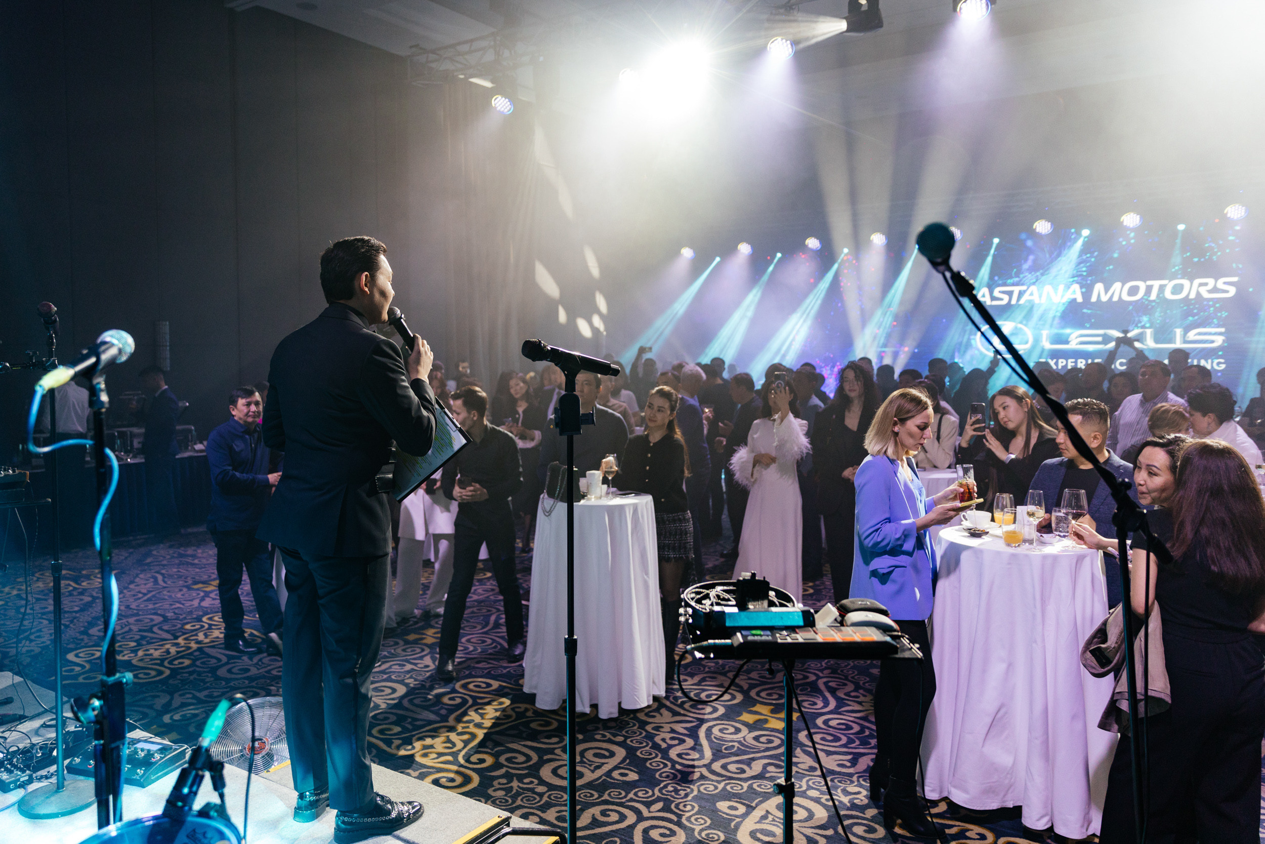 Презентация нового LEXUS 500h. Свадебный фотограф в Астане