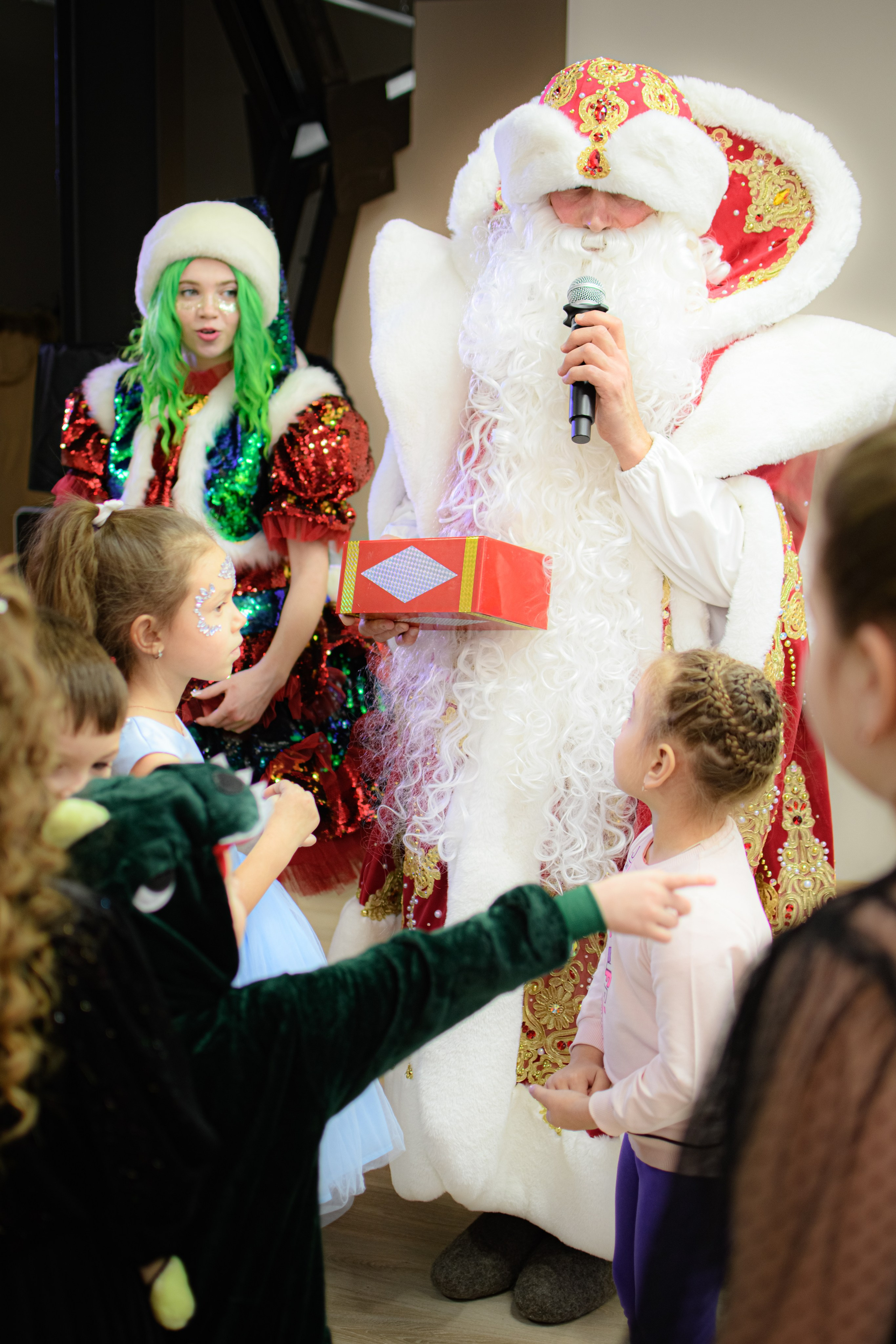 HAPPY NEW YEAR. Photokarish