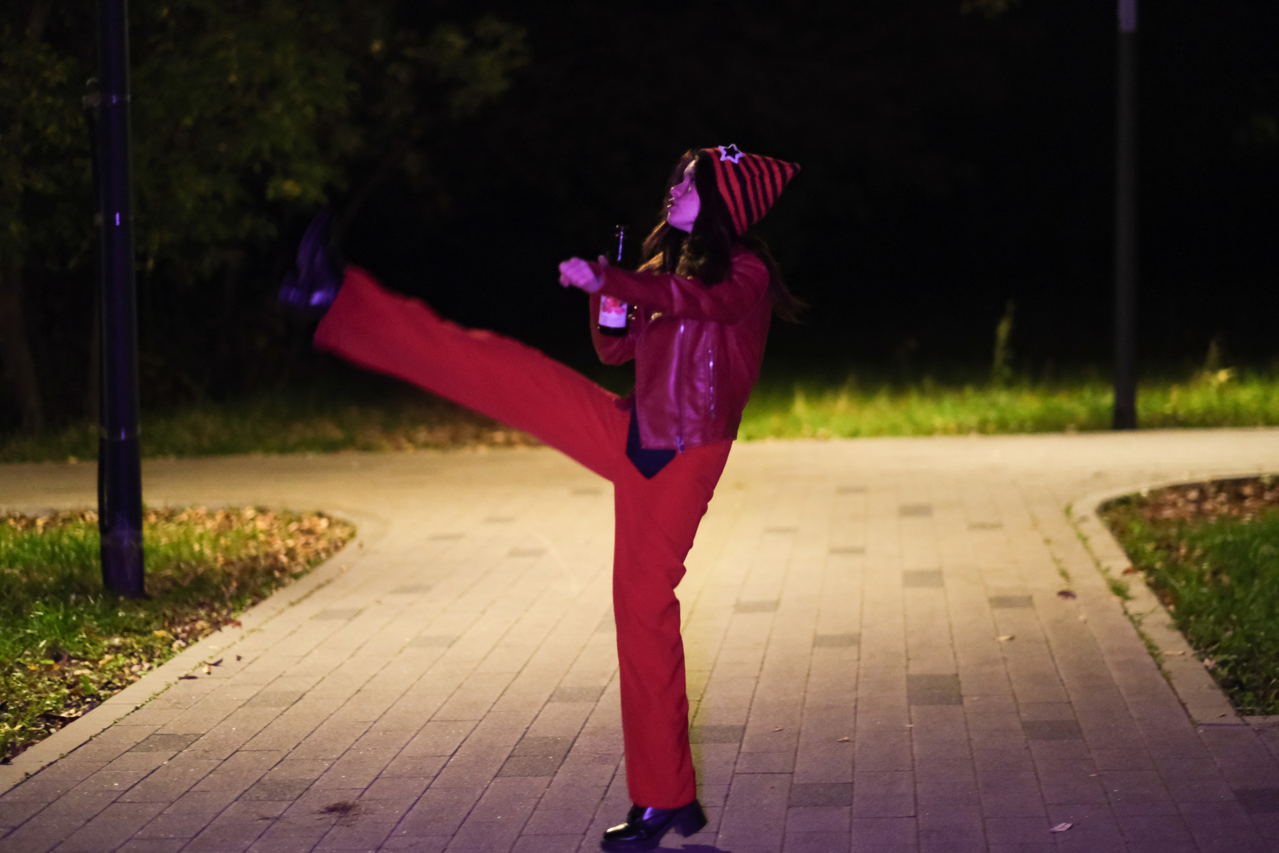 Александра в красном. Креативный фотограф в Москве Арапова Виталия