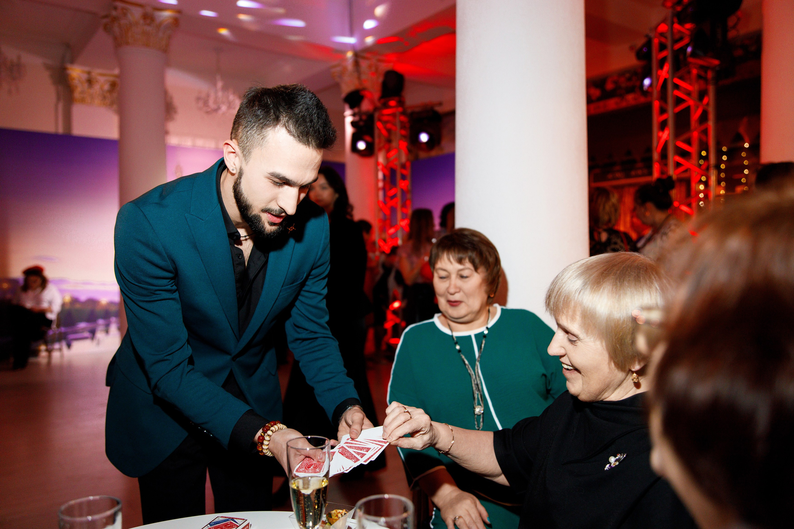 Награждение победителя конкурса «Учитель Года» г. Горнозаводск. Фотограф Дмитрий Молчанов | Фотограф Пермь | Фотограф