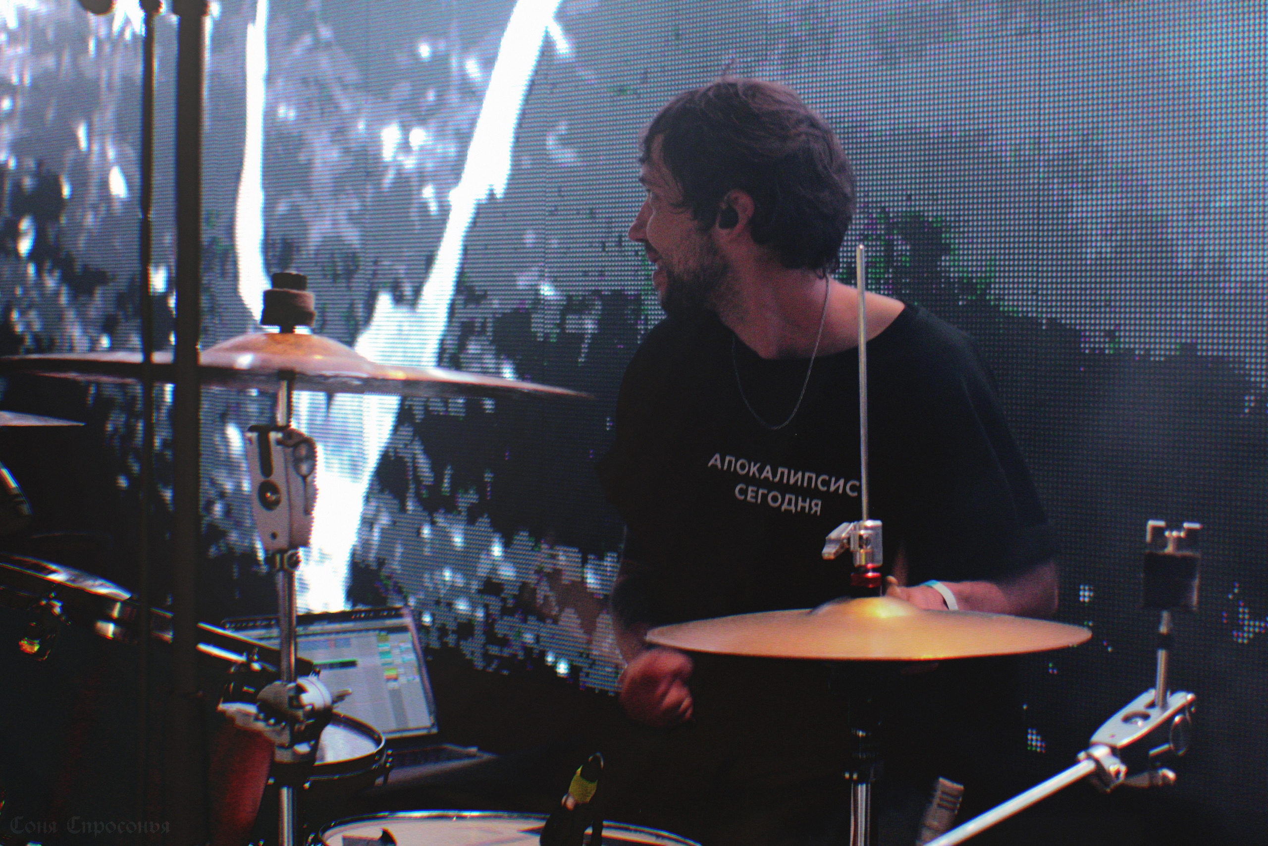 Концерт Буерака. Концертный и портретный фотограф в Москве Соня Спросонья