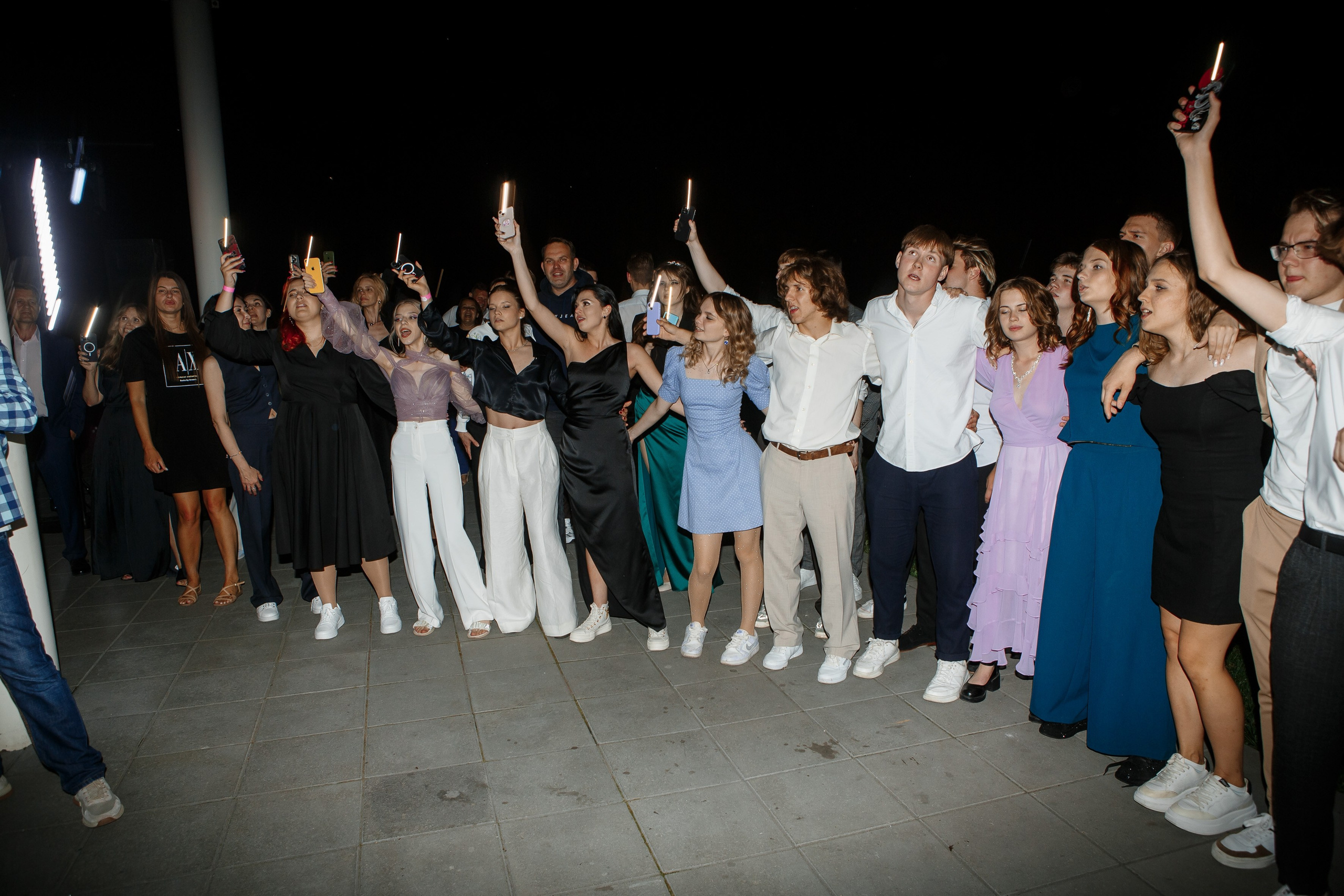 Выпускной Гимназия 12 2024 OpenHouse. Свадебный и портретный Фотограф в Липецке Дмитрий Котюков