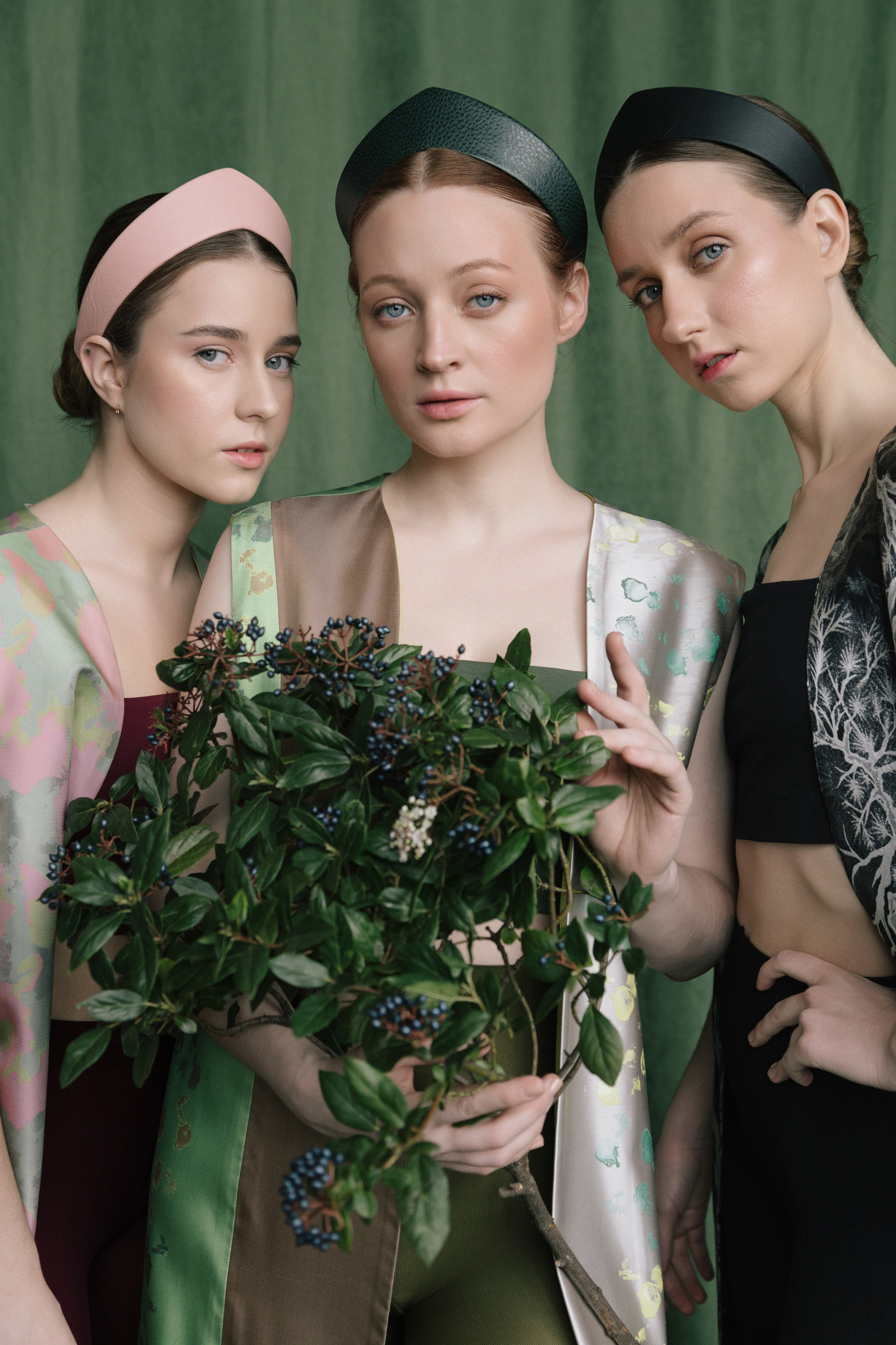 Content | Кафтаны