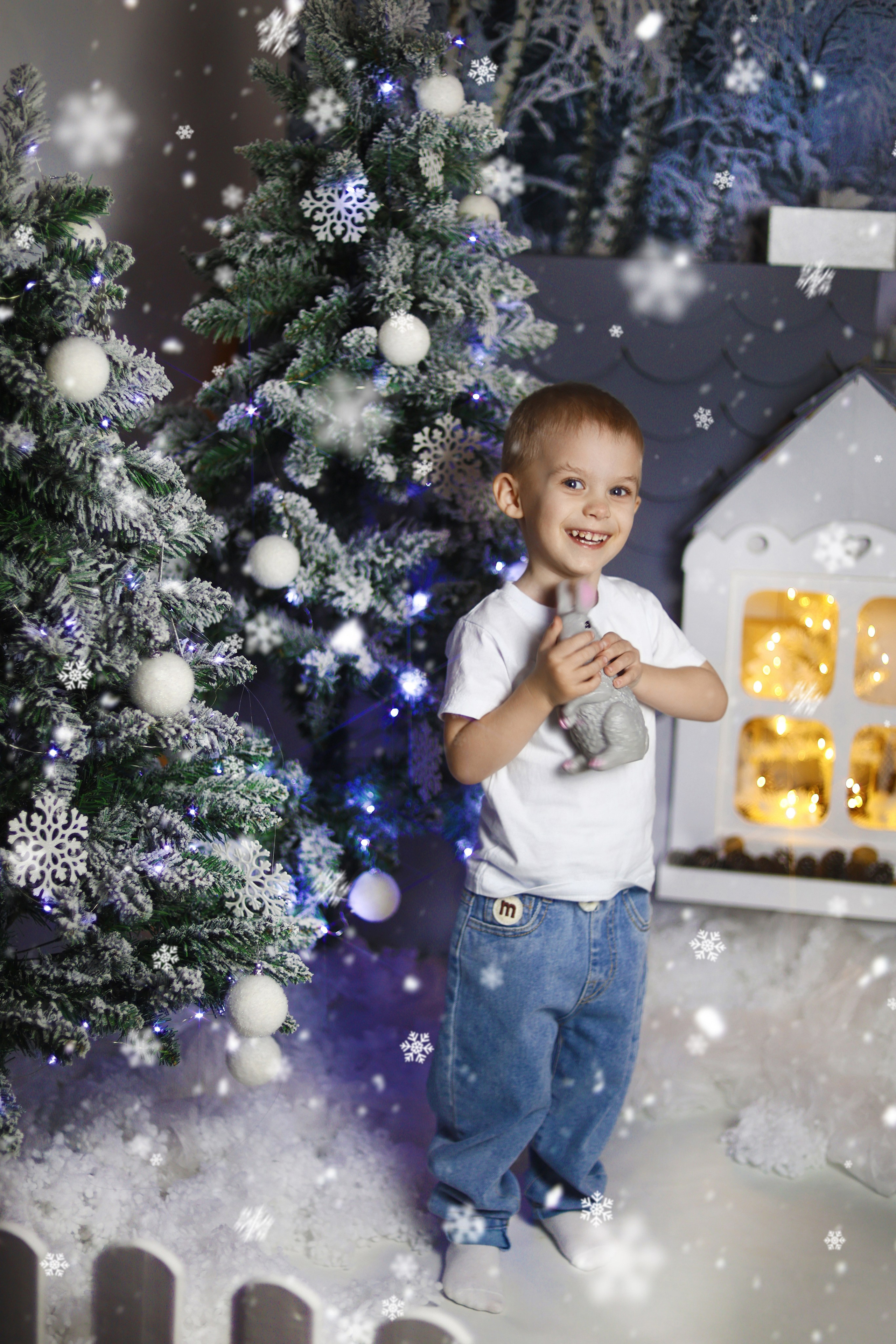 Семейные фотосессии студийные; новогодние, тематические, домашние и тд. Выпускные альбомы для школ и Детских садов в Барнауле /Выпускные/Свадебные/Детские/Семейные и др. виды съёмок /Фотограф Вера Валейко