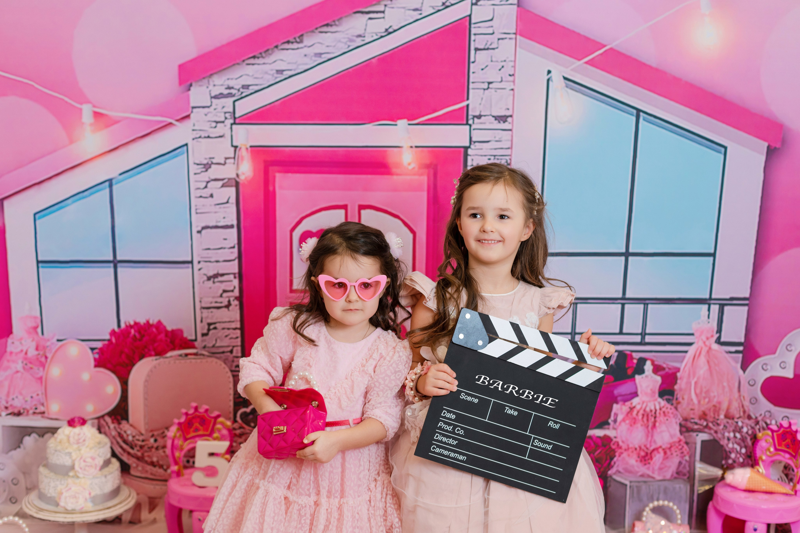 С тортиком. Фотограф новорождённых Псков