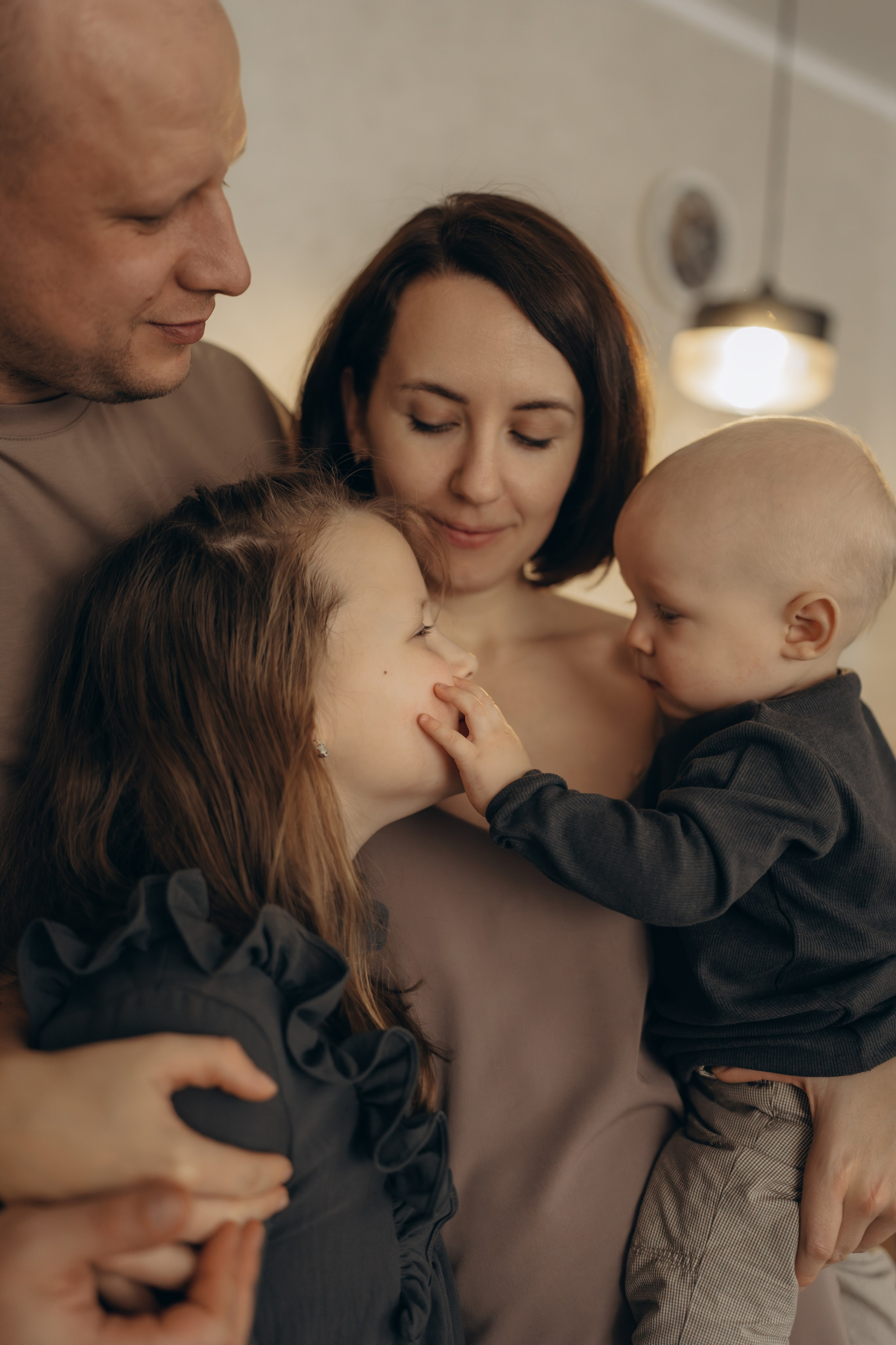 Уют и запах елки. Семейный фотограф Москва. Фотограф беременности и материнства Москва