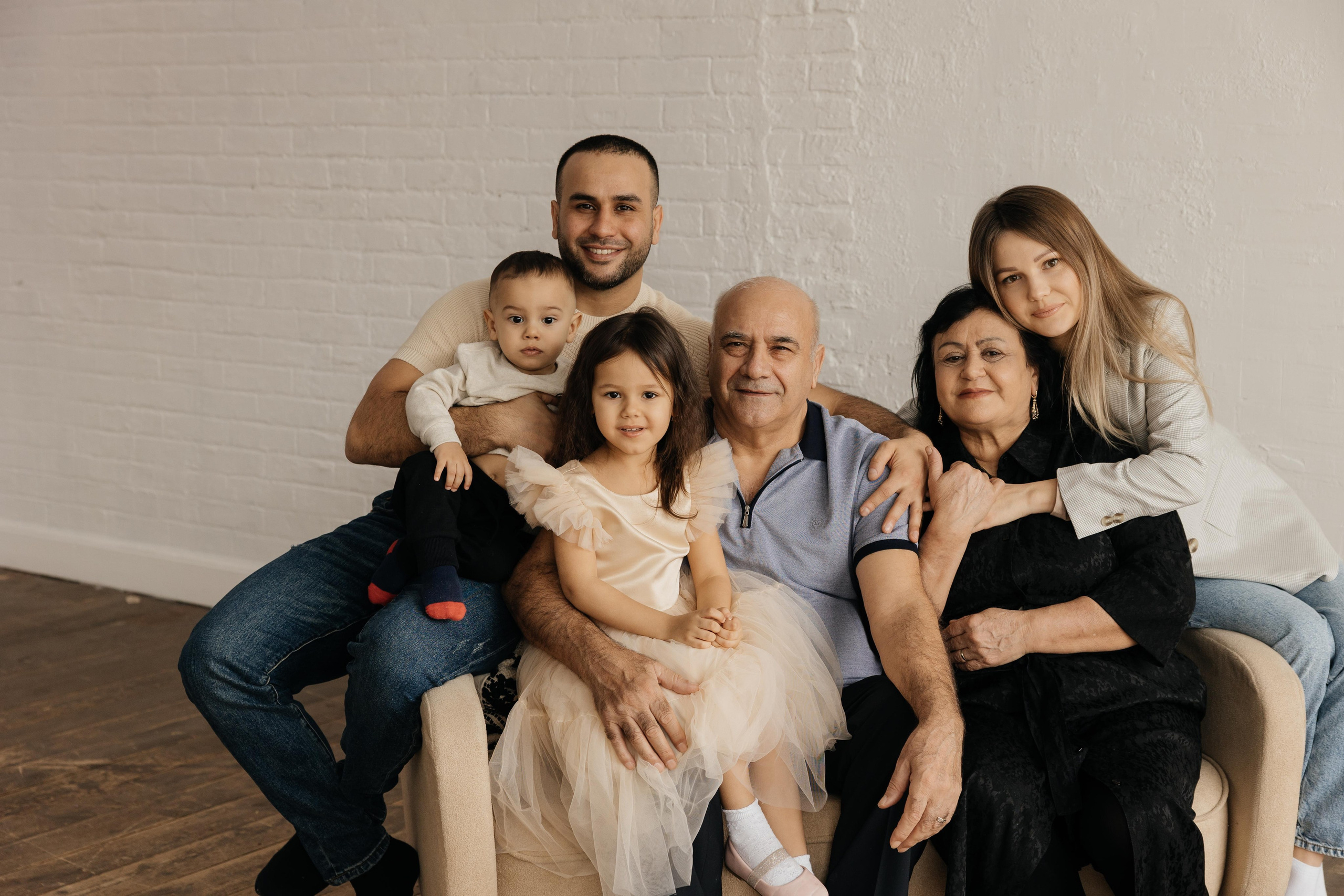 Семейная фотосессия для Наваи и Насти. Свадебный и семейный фотограф Рассказова Виктория