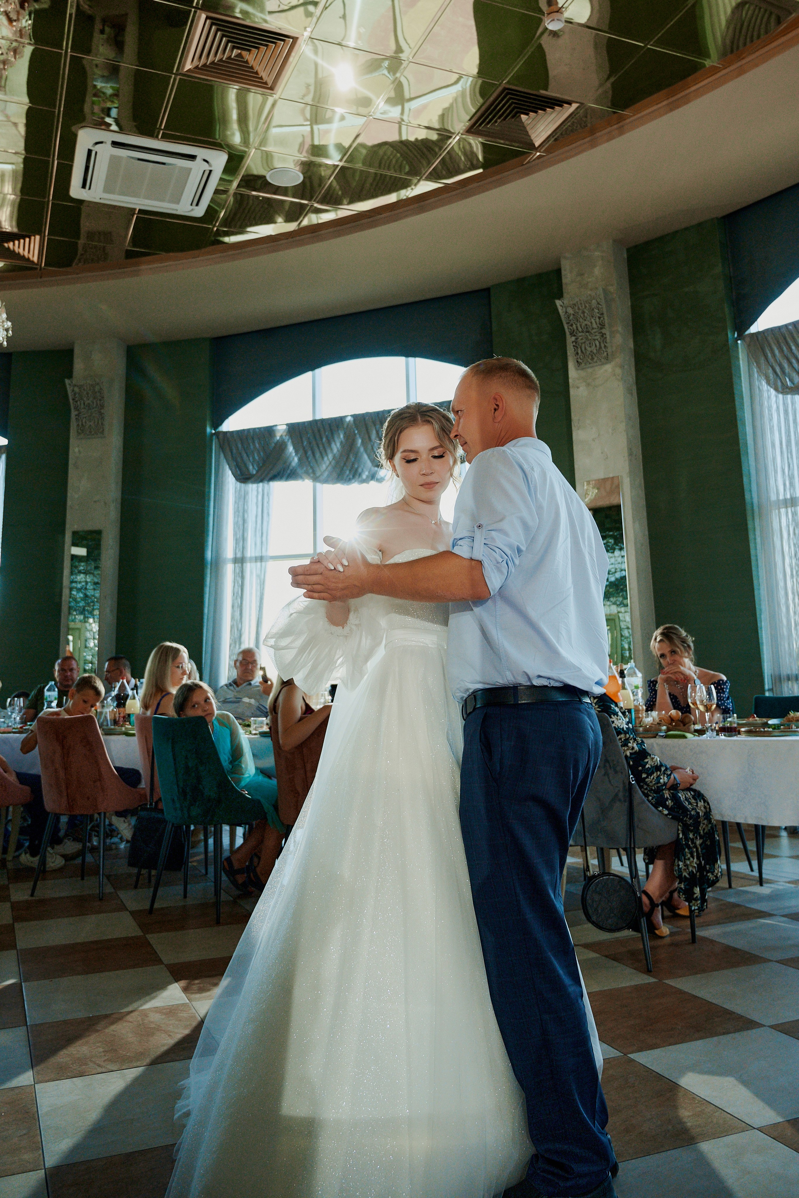 Олег и Лиза. Фото-видеосъемка свадеб Venson Films