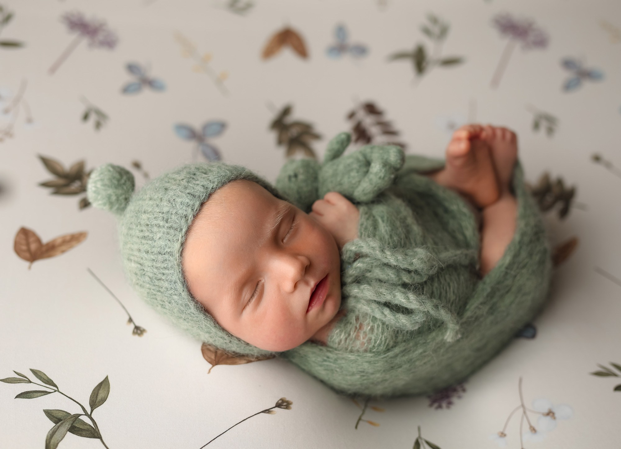 Newborn. Фотограф новорождённых в Казани Нейля Гильмутдинова ньюборн