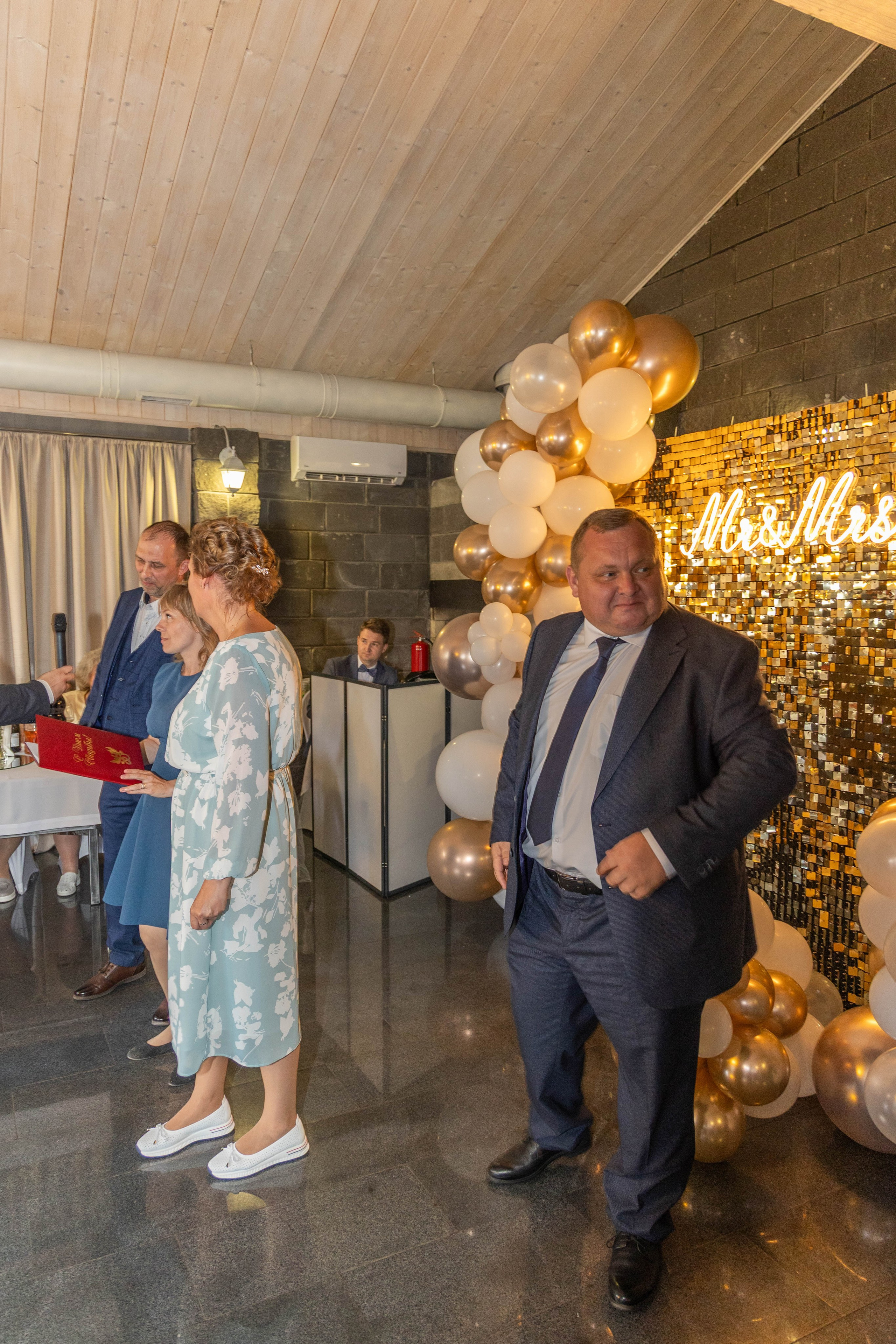 Свадебная фотосессия свадебный фотограф Татьяна Марсуверских свадебная фотопрогулка Москва Жуковский. Фотограф для маркетплейсов, фотоуслуги в Жуковском Татьяна Марсуверских