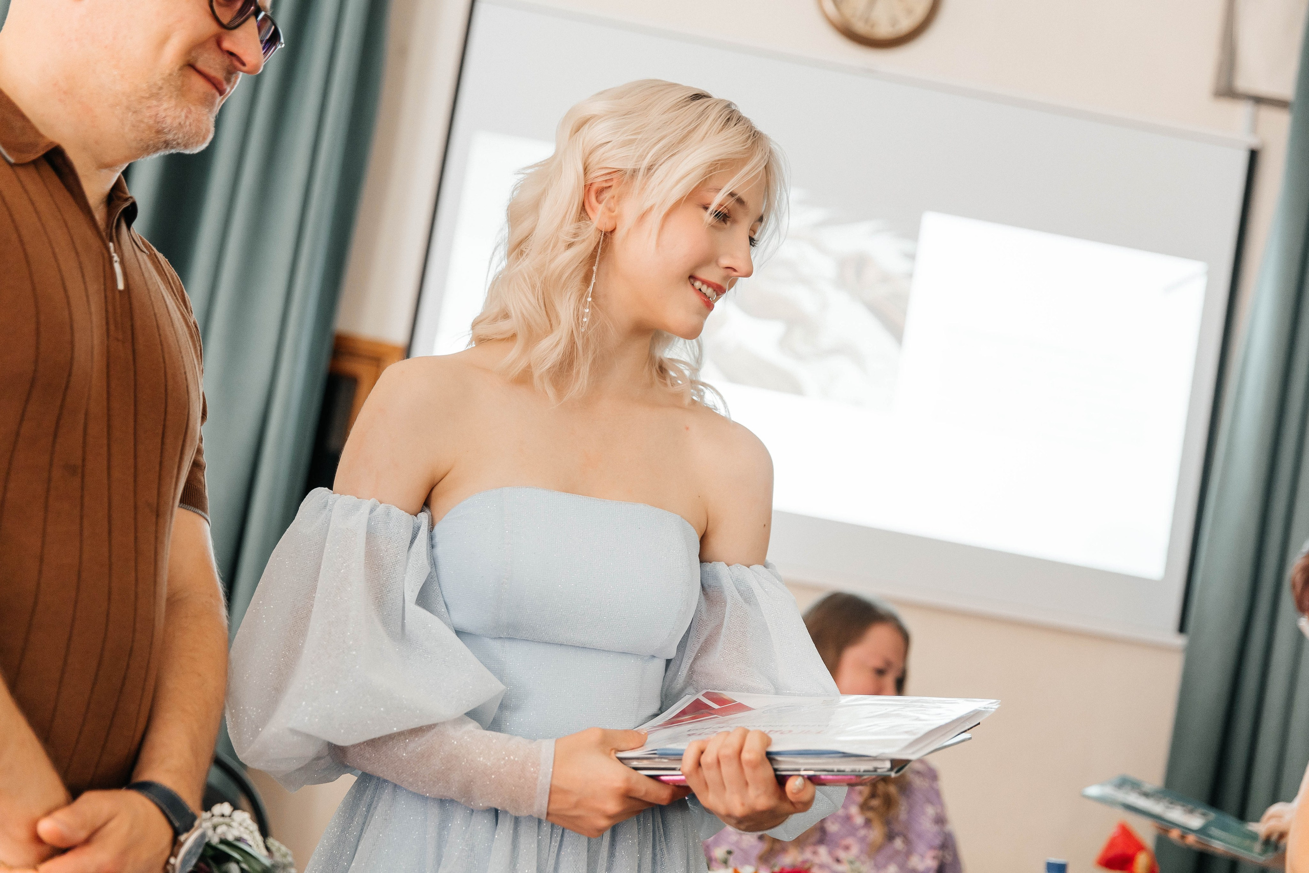 Гимназия Пеленг. _Carpe diem_