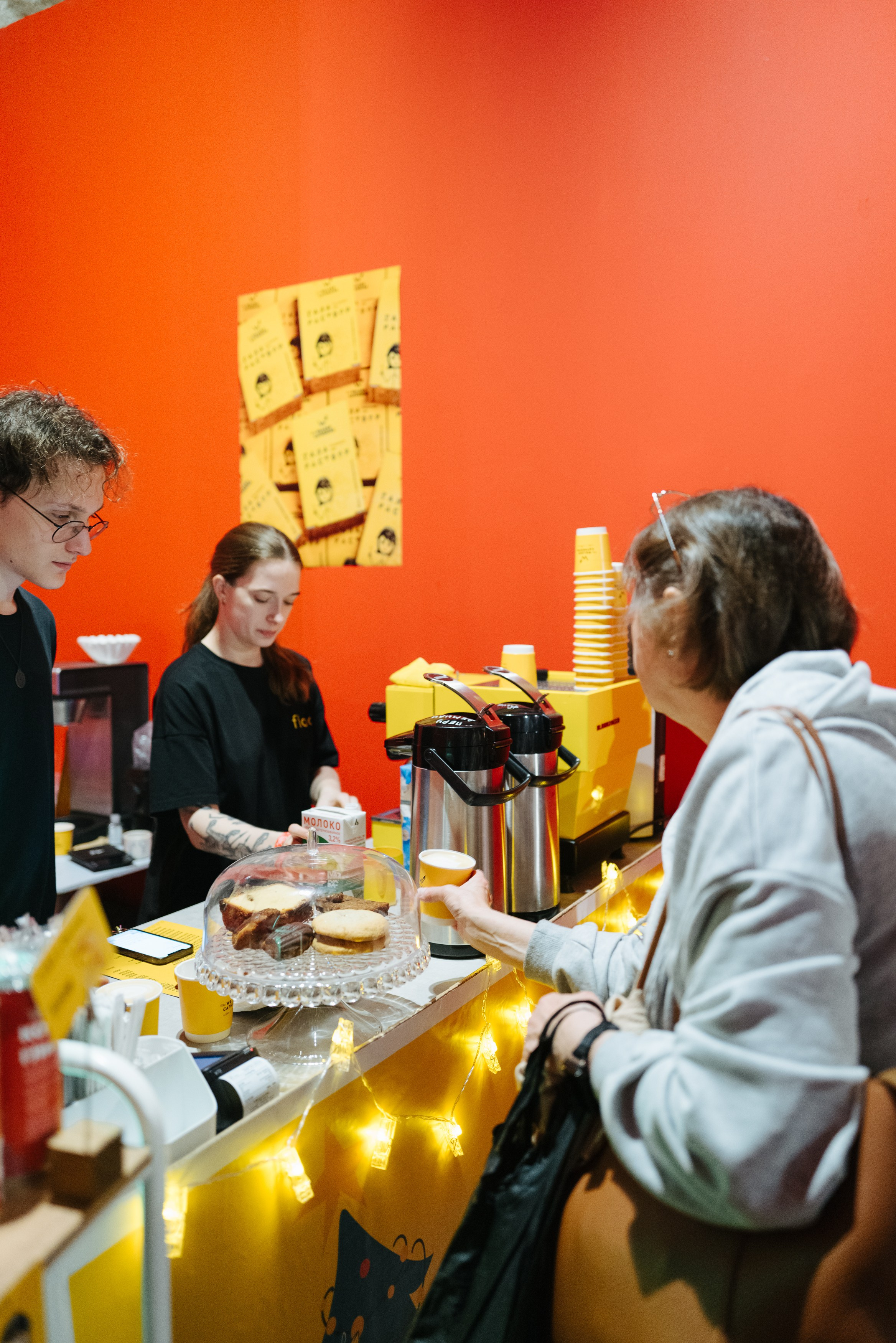 21 декабря 2024 в Типографии Сытина / фото Валерий Белобеев. Фотоотчеты «Ламбада-маркета»