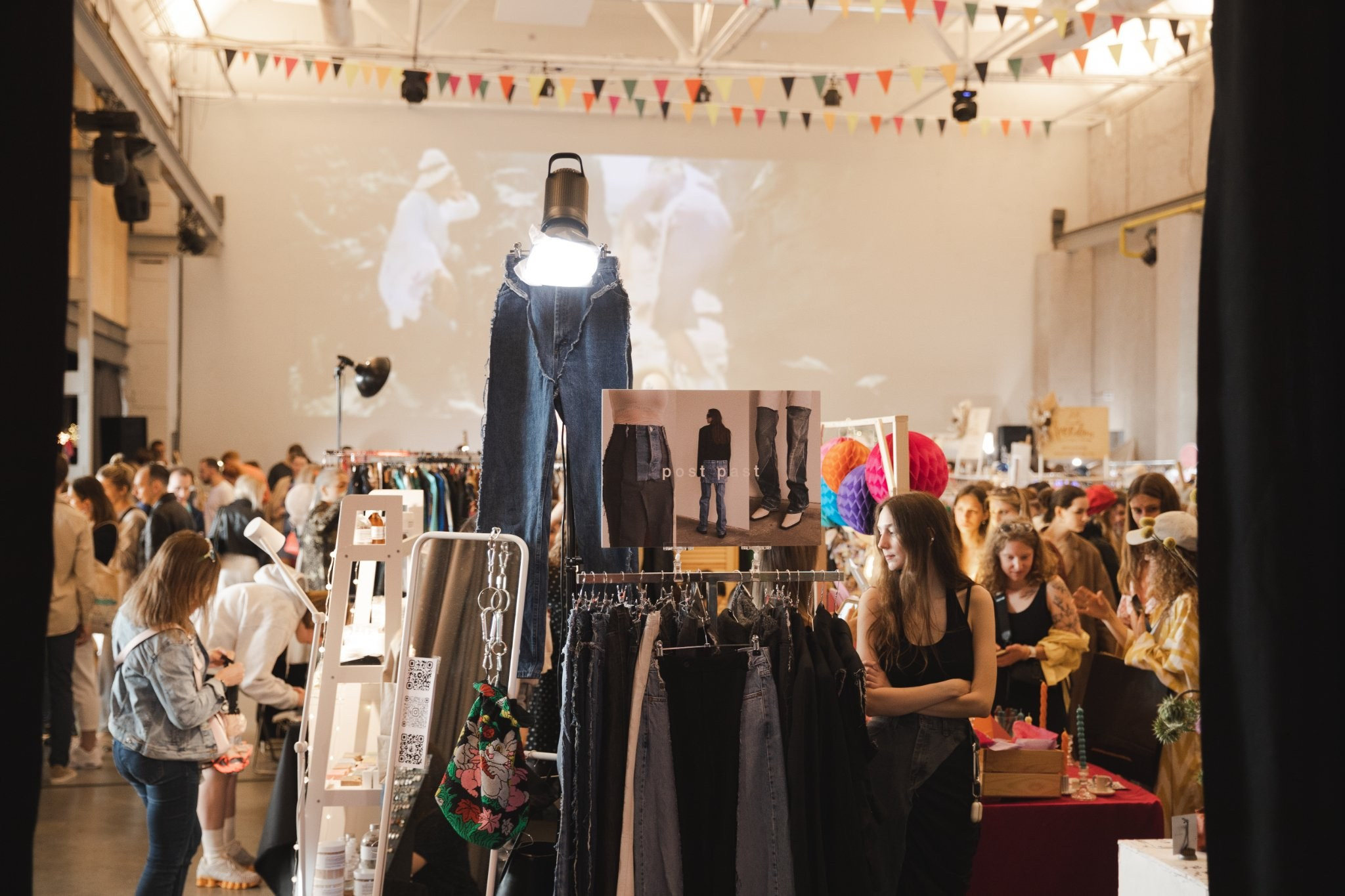 4–5 июня 2022 POP-UP в ДК Рассвет / Фото Иван Гущин. Фотоотчеты «Ламбада-маркета»