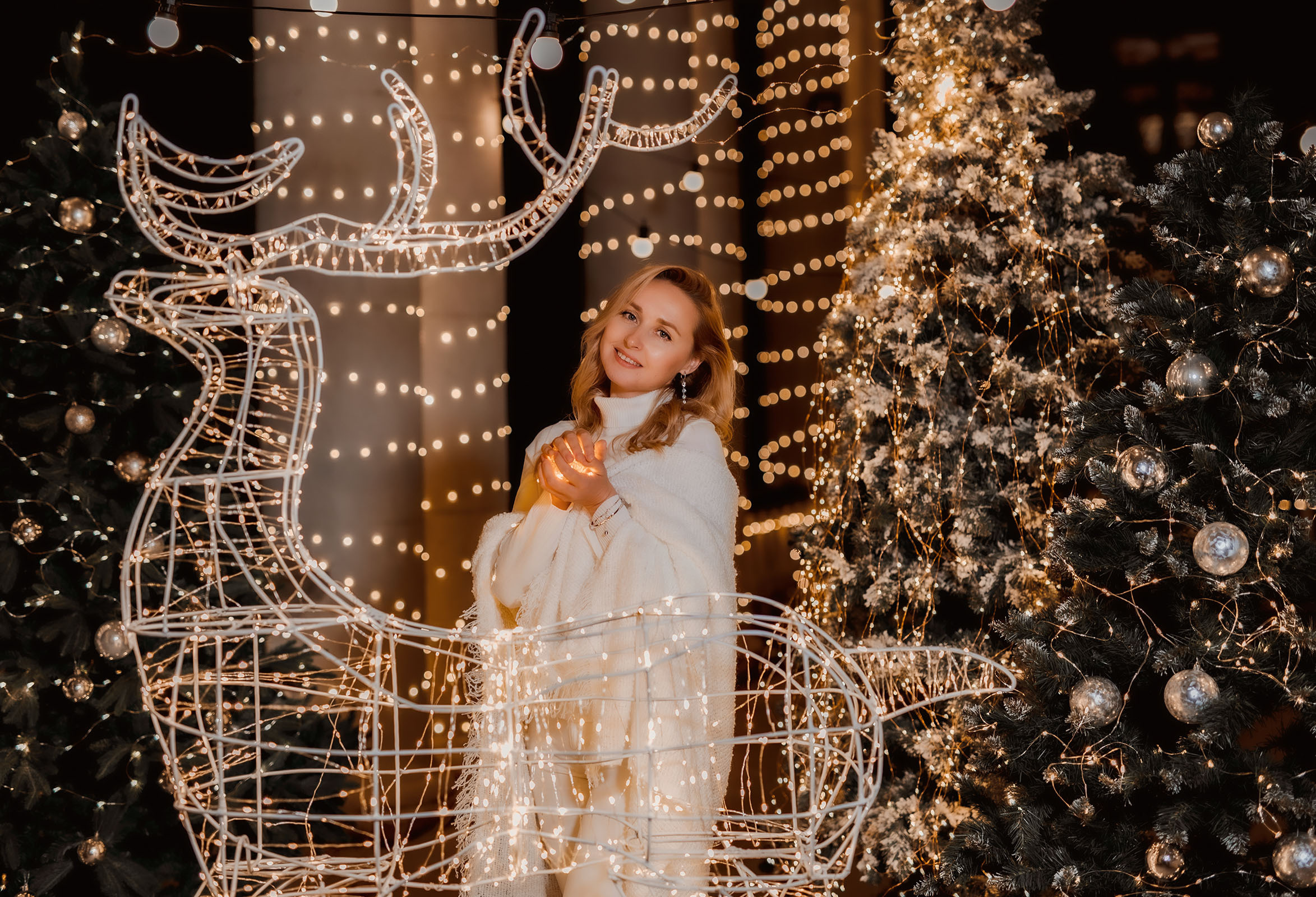 Съёмка в новогодней студии г. Сочи. Фотограф в Сочи, Адлере, Сириусе и на Красной поляне Кушабаева Алёна