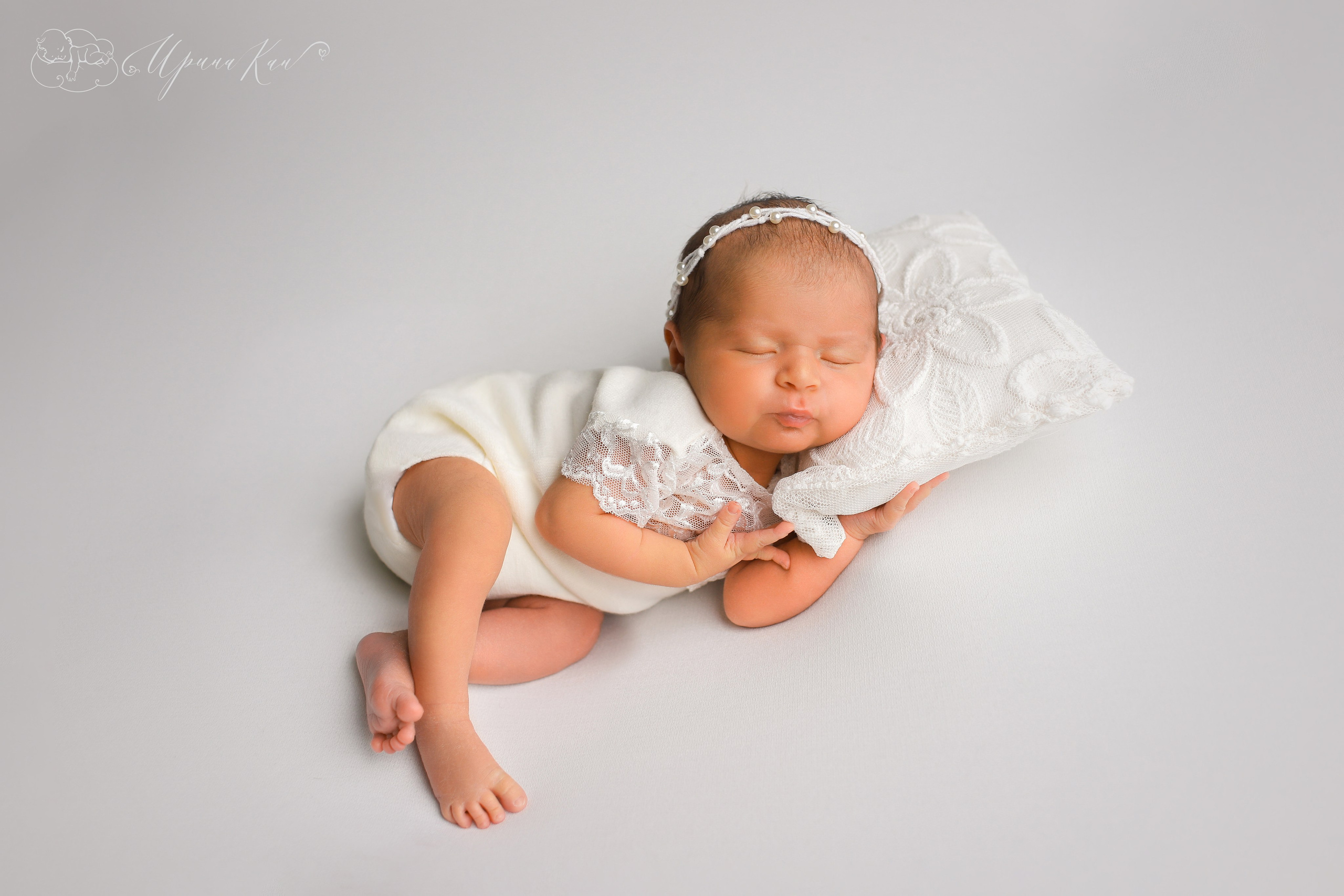 Новорожденная фотосессия для девочек. Ирина Кан Фотограф новорожденных в Екатеринбурге