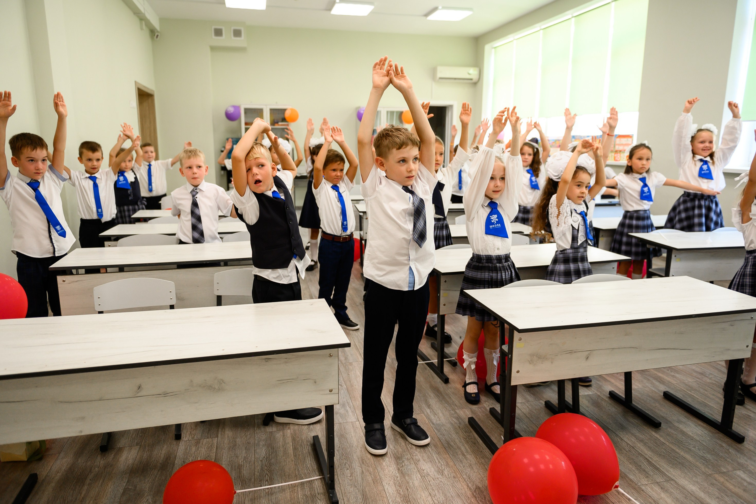 Первый раз в первый класс школа Страховой. Свадебный и семейный фотограф София Невская
