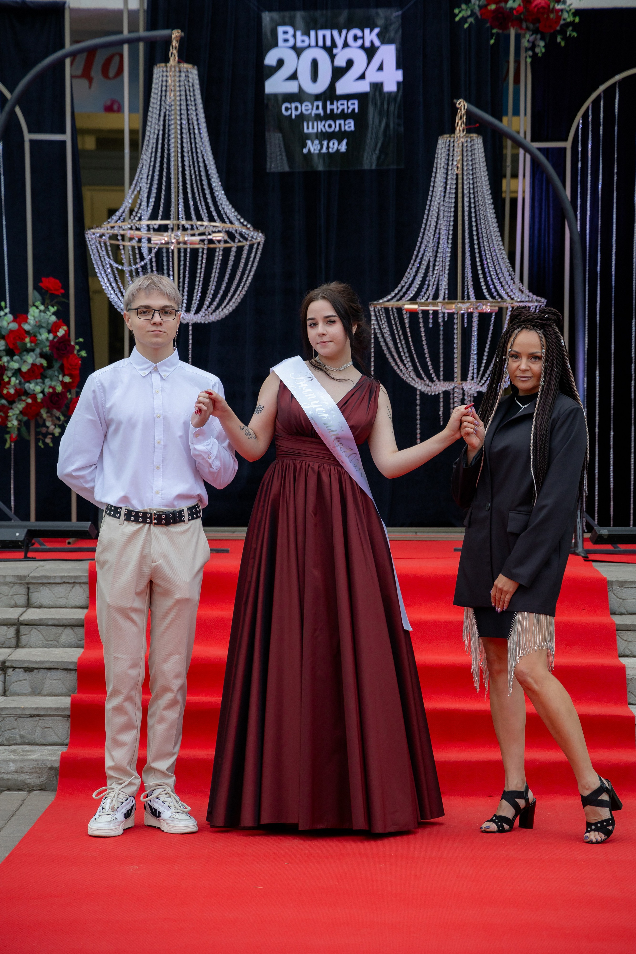 Школьный выпускной 2024 год в Соколе (Минск). Свадебный фотограф в Минске/Беларуси Сергей Спиридонов