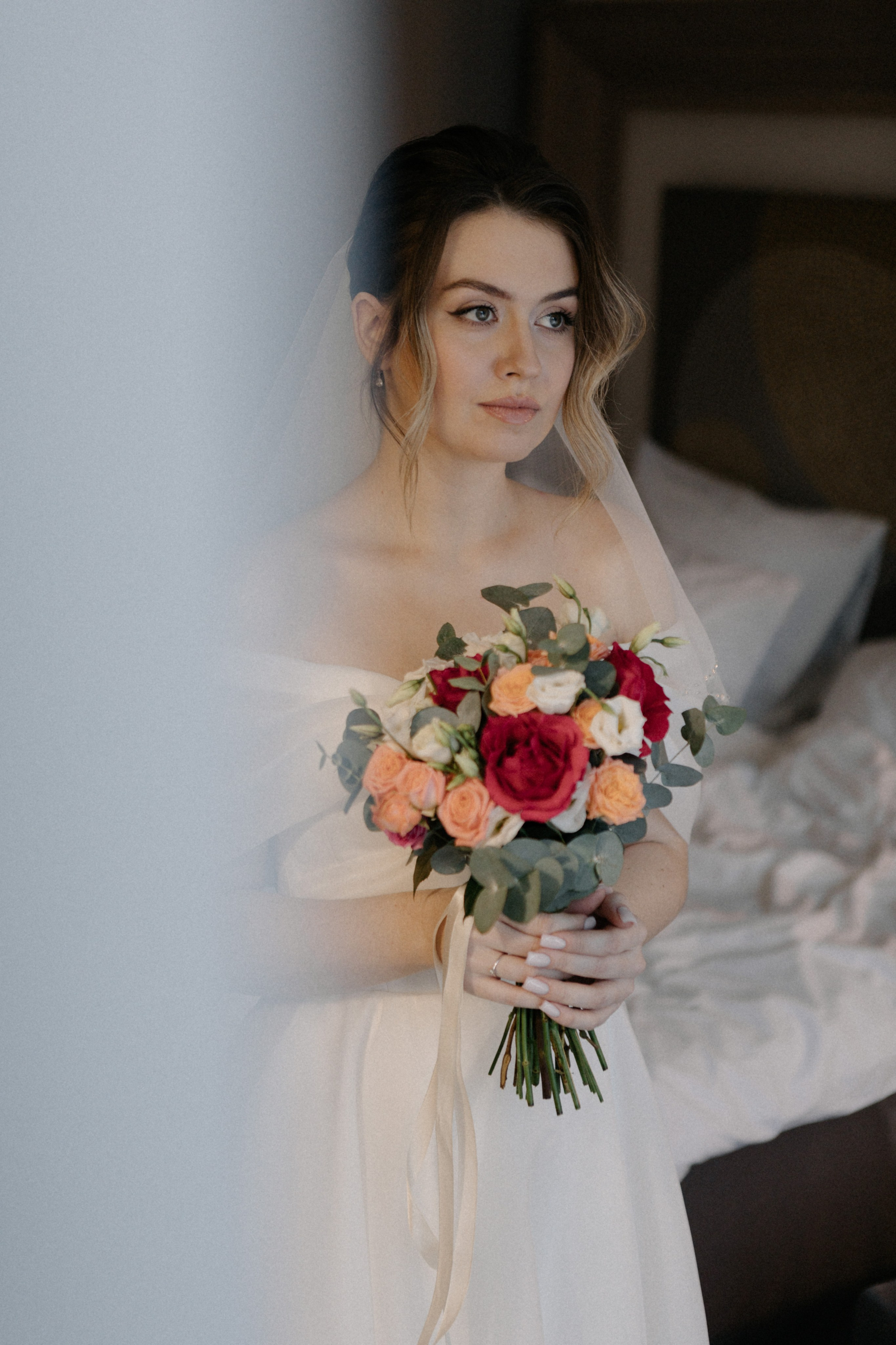 Ксюша и Илья. Утро в отеле роспись в Birds. Свадебный и портретный фотограф в Москве Анастасия Масюк