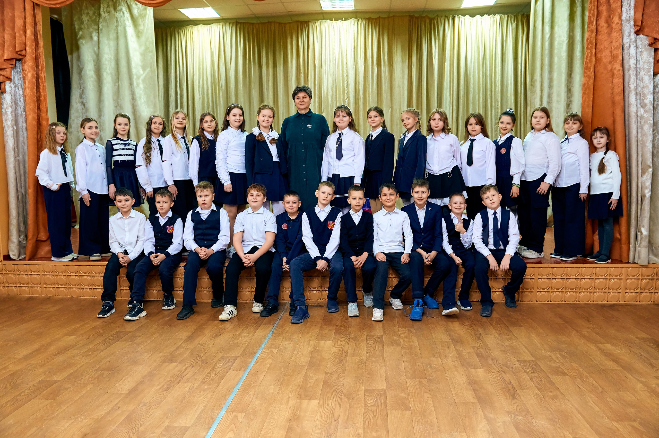 4А класс Школа № 20 выпуск 2026 (альбом за 4 года). Фотограф в Орле Павел Черкасов