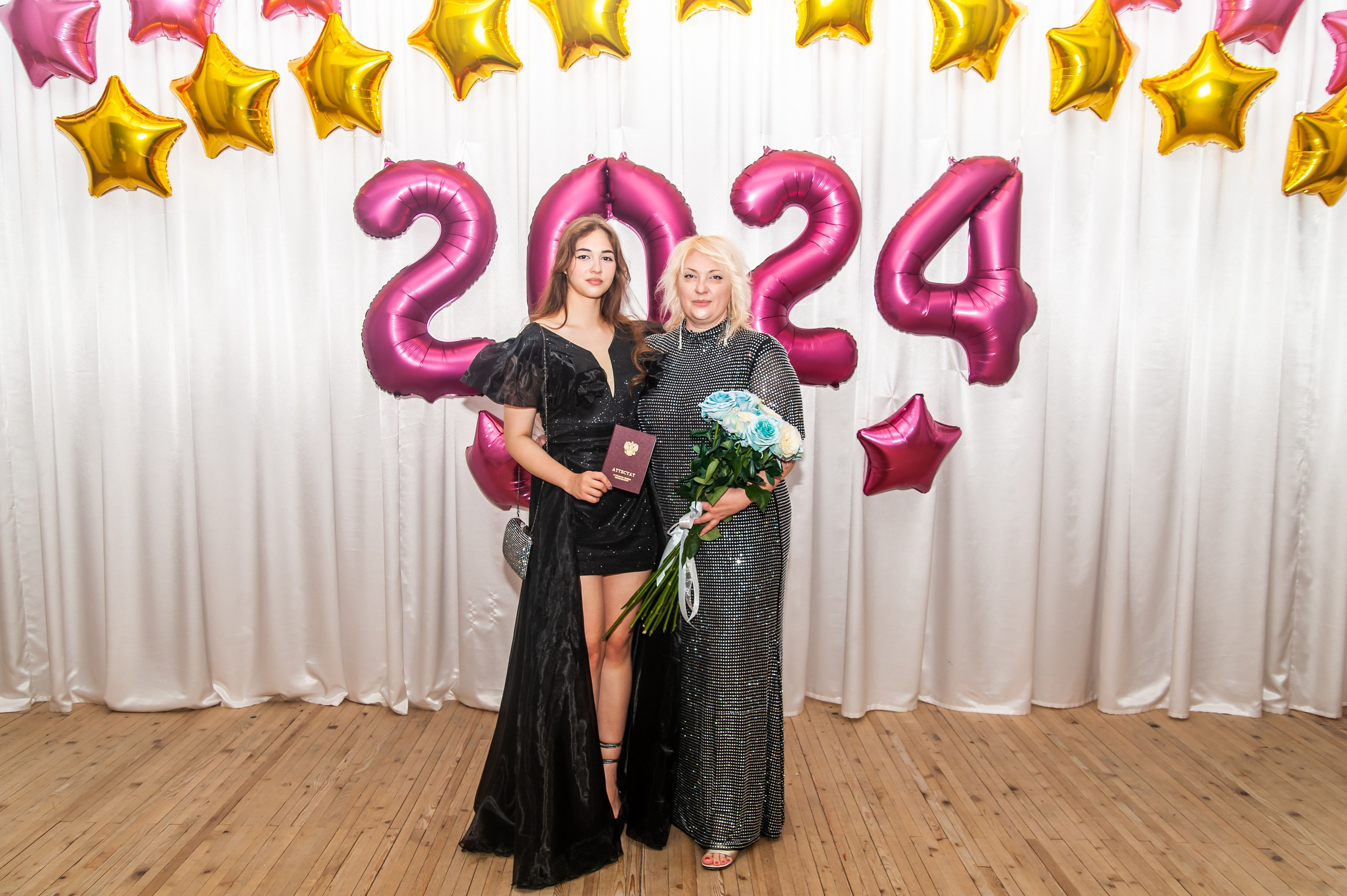 Выпускной МАОУ СОШ № 17 им. Эдуарда Есаяна. Свадебный и семейный фотограф Денис Лукьянов в Краснодаре, Краснодарском крае и Республике Крым