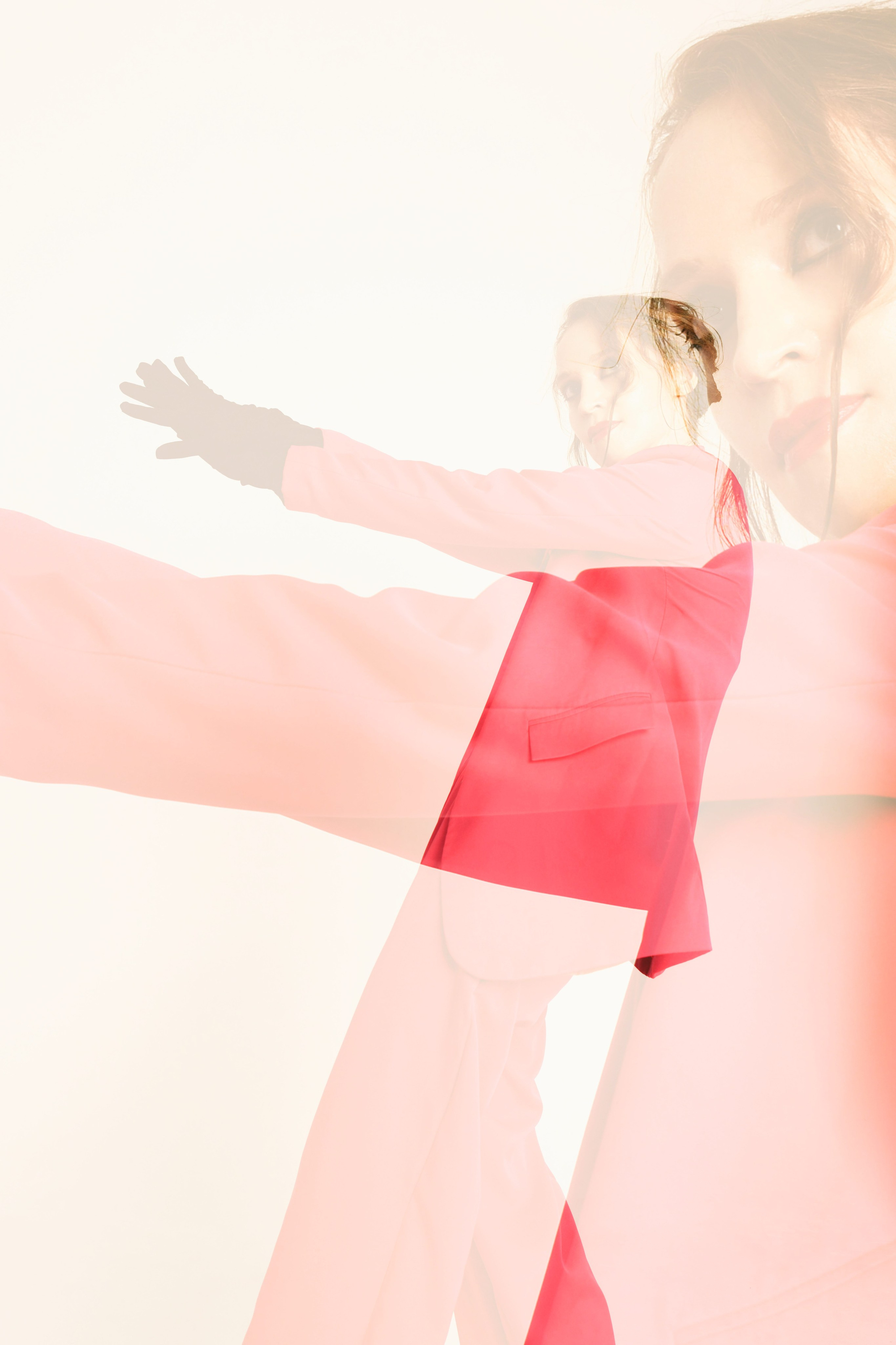 MAGENTA POWER. Yulia Yurchevskaya | Art Director & Visual Visionary
