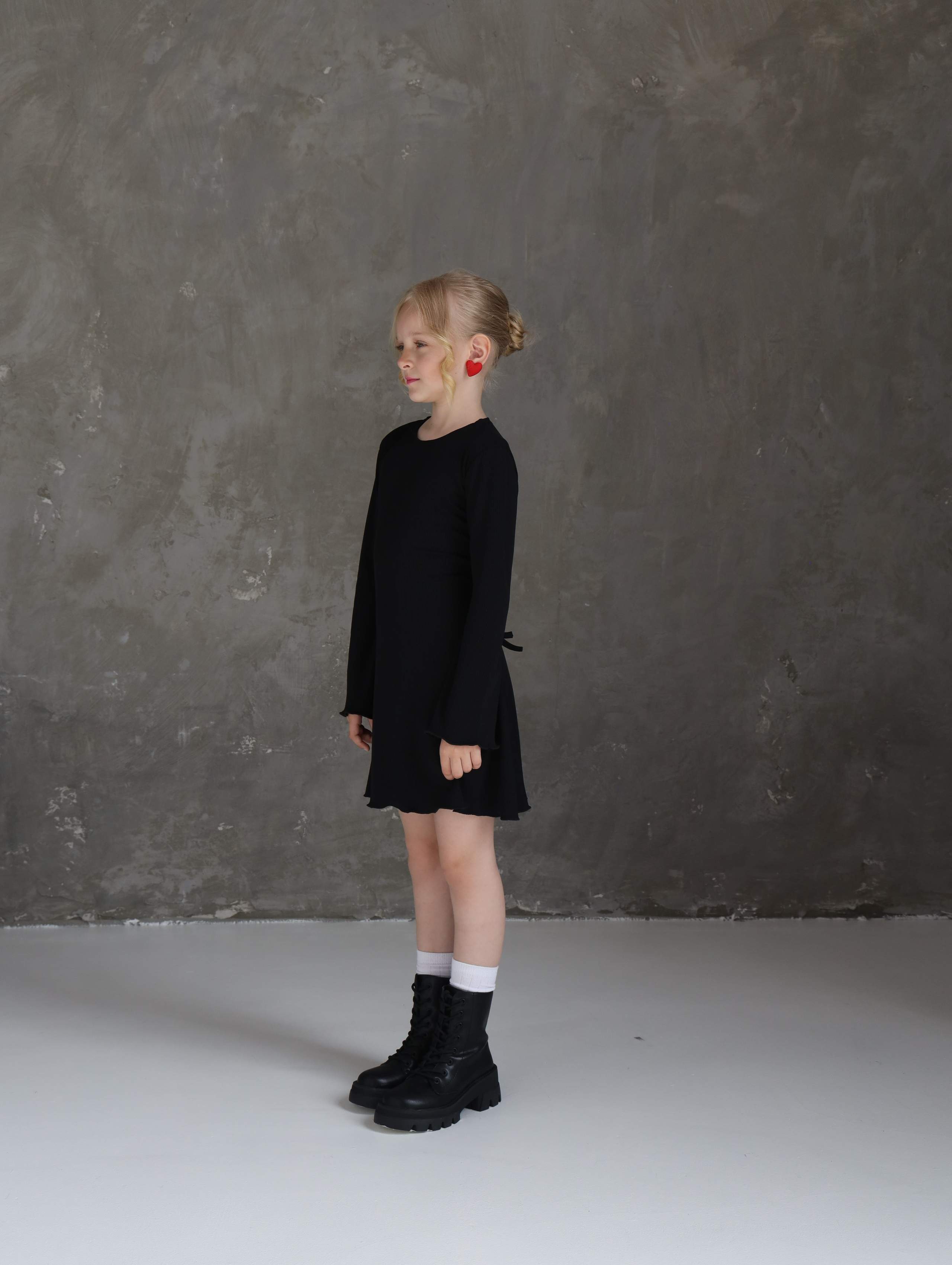 Каталожная съемка детской одежды для маркетплейса. Фотограф в Новосибирске Анна Полторацкая