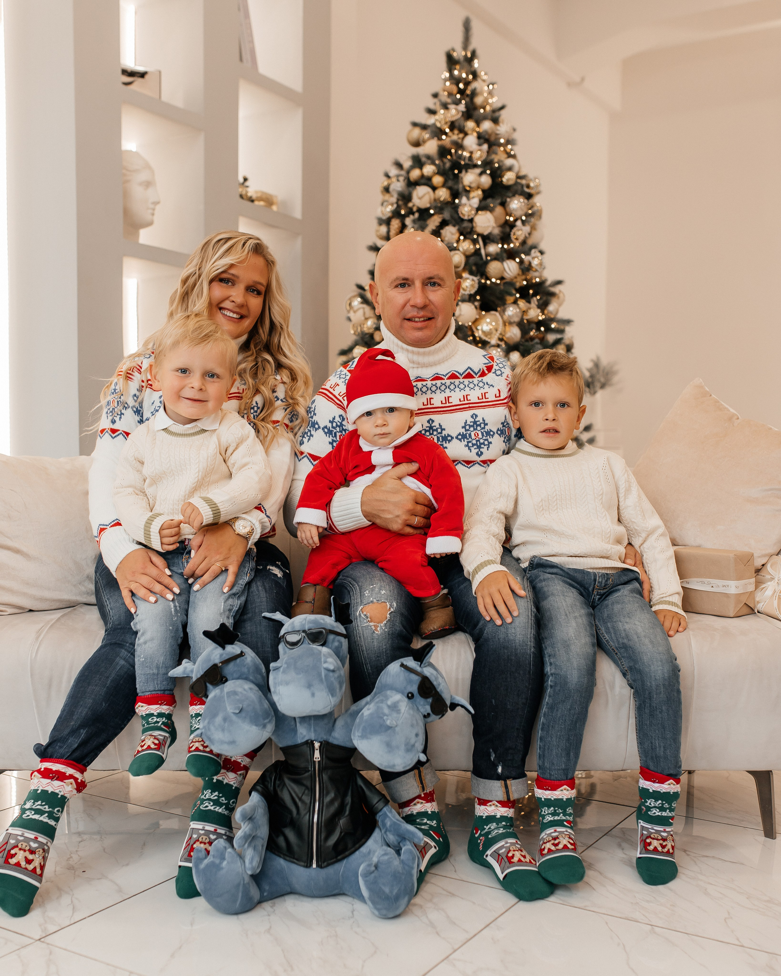 Алиша семейная новогодняя. Семейный фотограф в Санкт-Петербурге Ирина Иванова