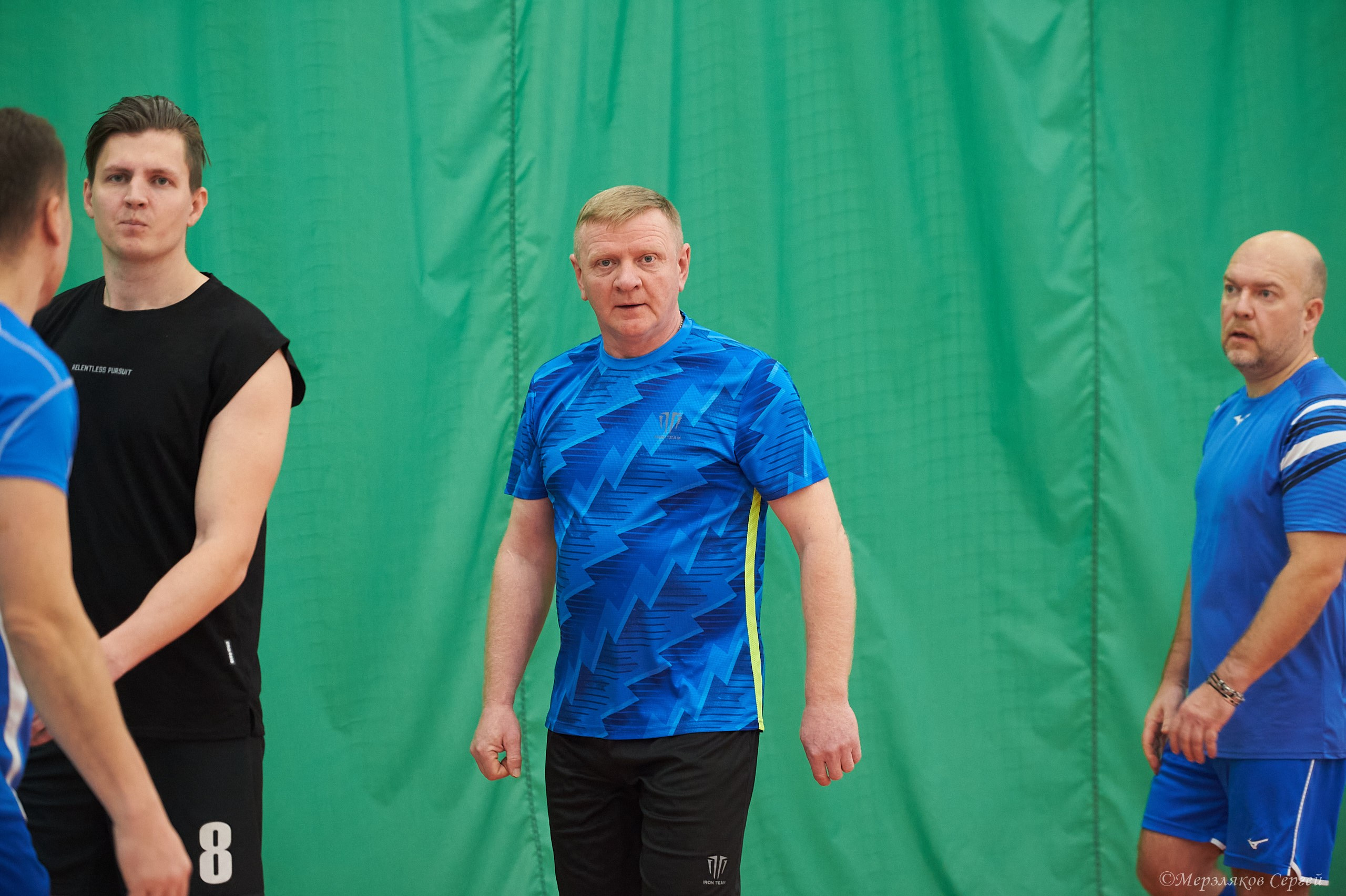 Новогодний волейбольный турнир. Ижевск. 16.12.23. Спортивный репортажный фотограф в Ижевске Сергей Мерзляков