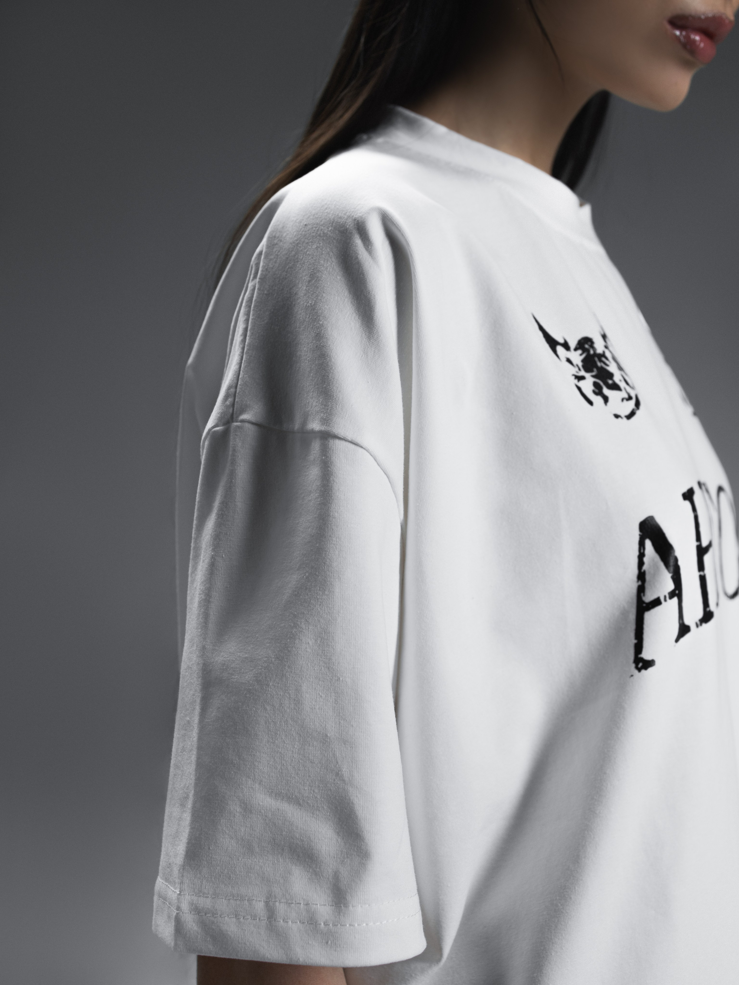 КАТАЛОГ | серый фон. RUNA production — стильные съемки для брендов