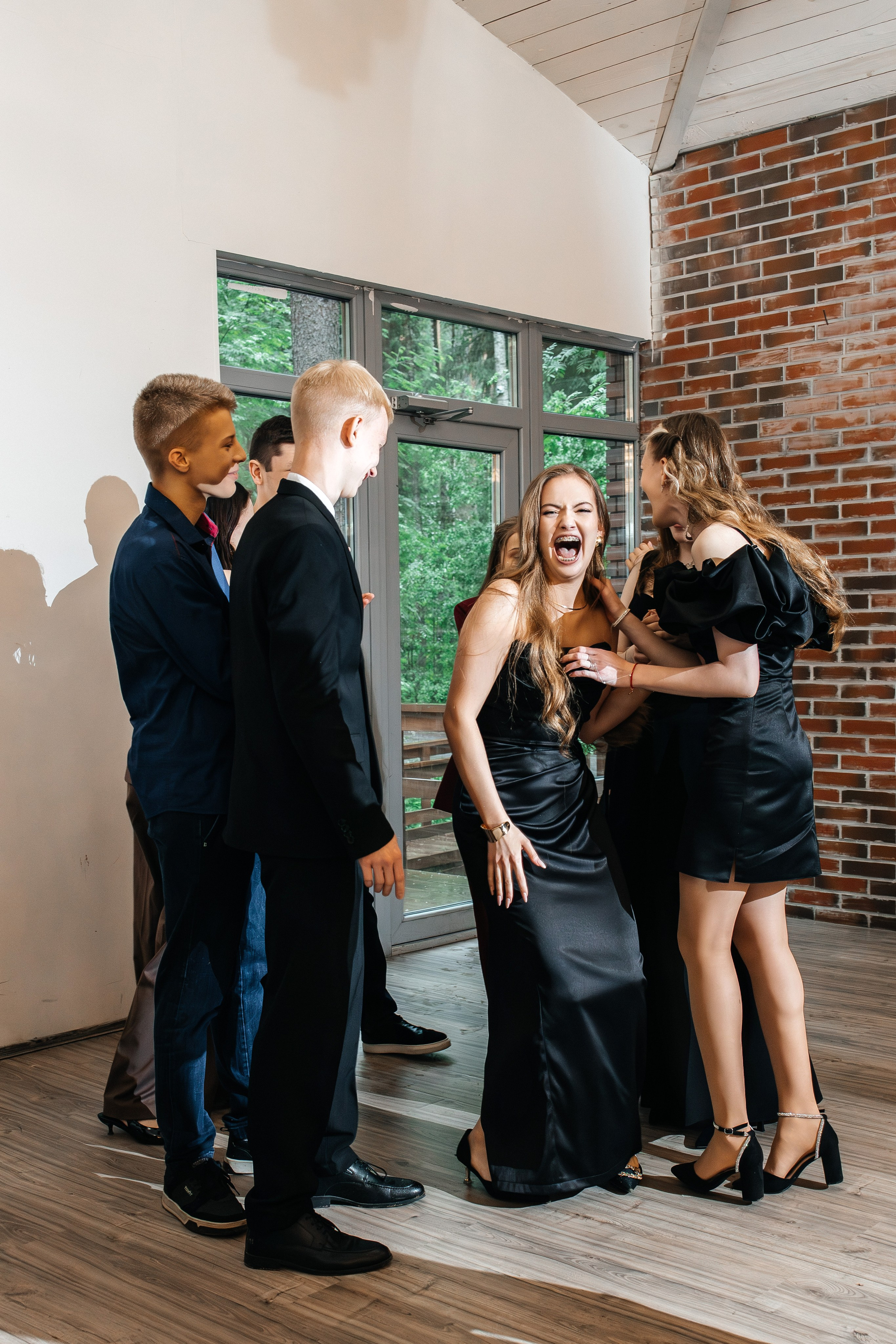 Выпускной 9 класс. Фотограф в Санкт-Петербурге Виктория Безверхая