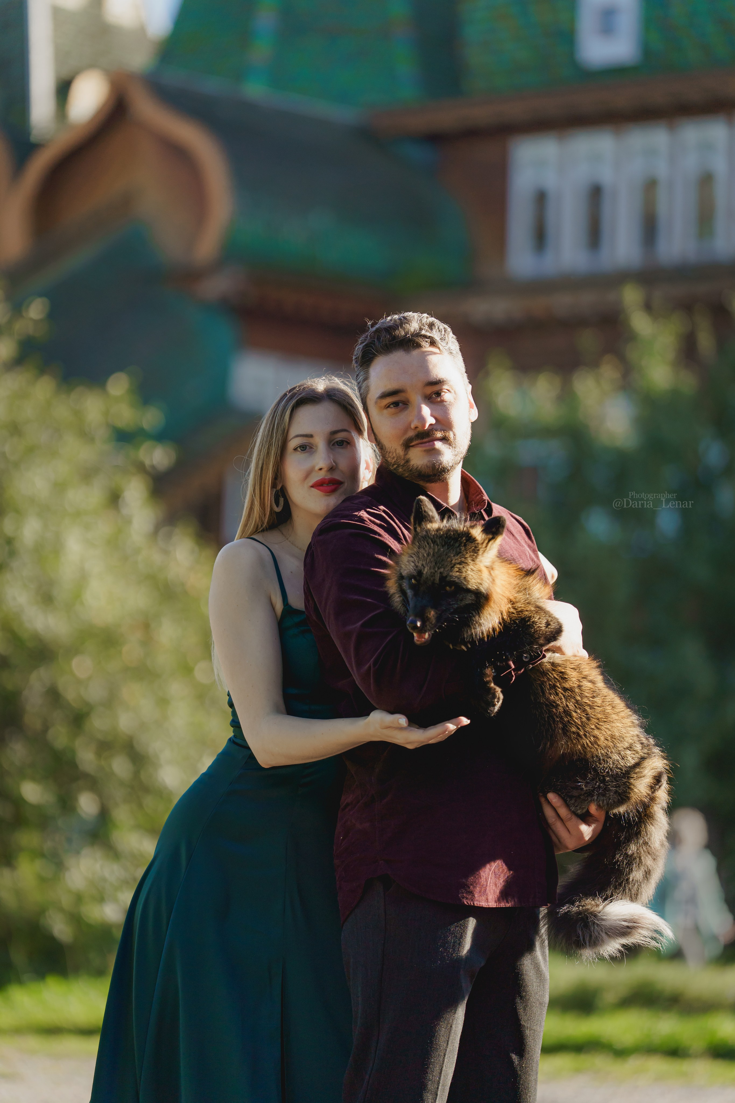 Семья и лисы Данте и Нора. Фотограф в Москве Ленарская Дарья
