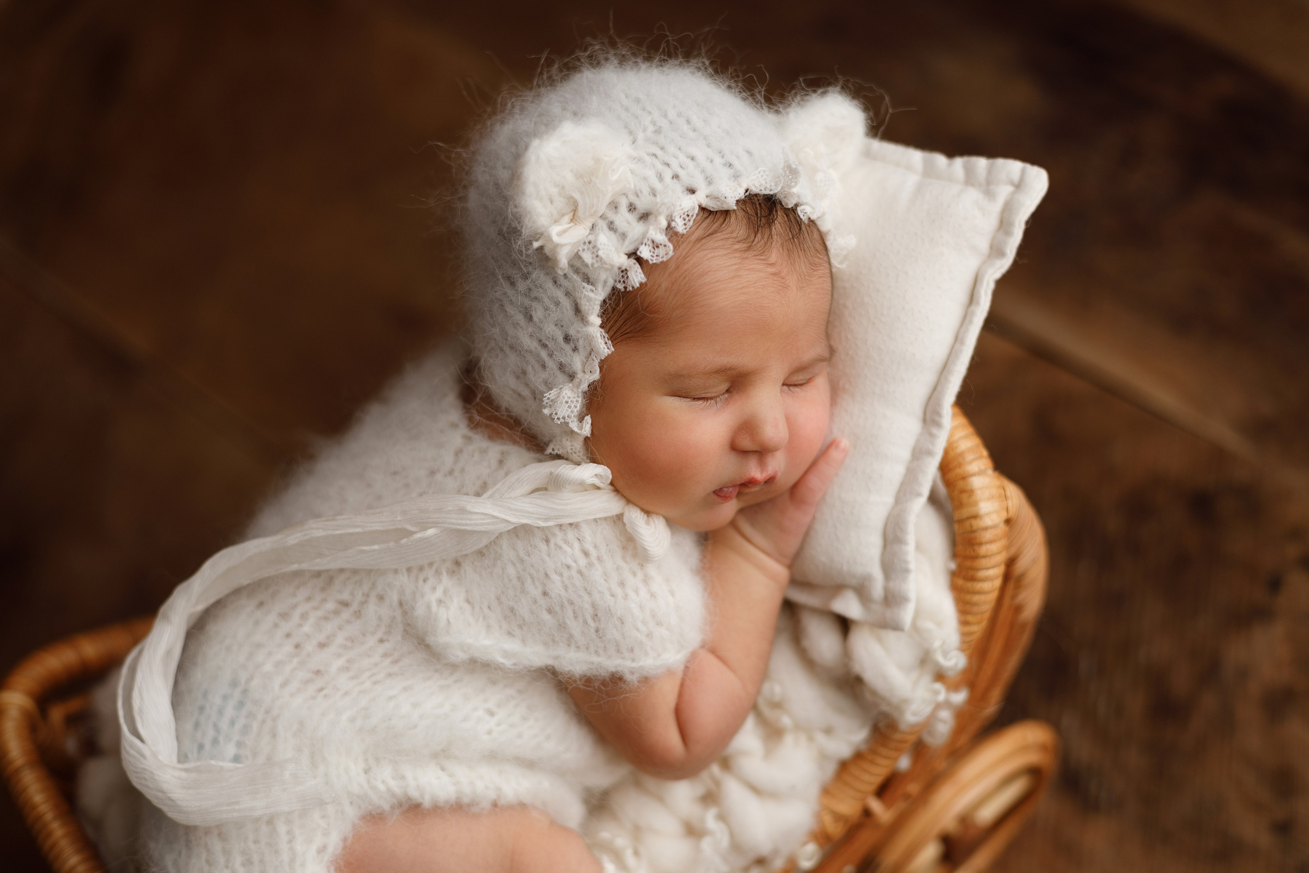 Новорожденные. Алена. Профессиональная детская и семейная фотостудия в Краснодаре