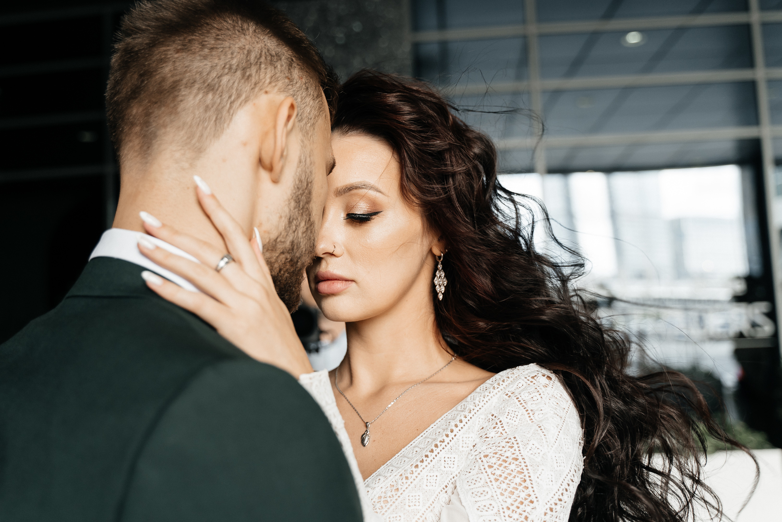 Артур и Ульяна. Павел Мерк. Стильная свадебная фотография